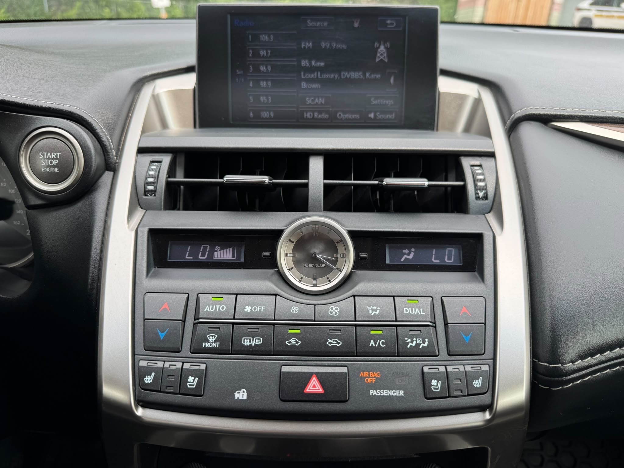 /canadacars/2015-Lexus-NX-25223457805356087.jpg