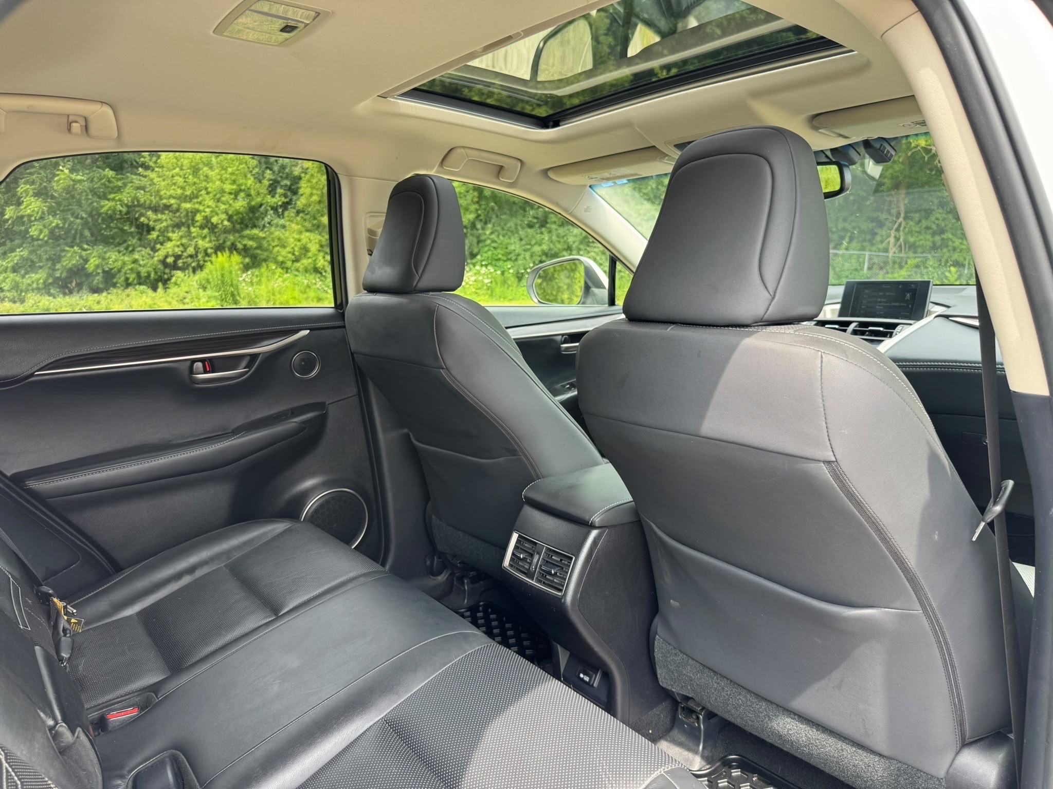 /canadacars/2015-Lexus-NX-37413160906314236.jpg