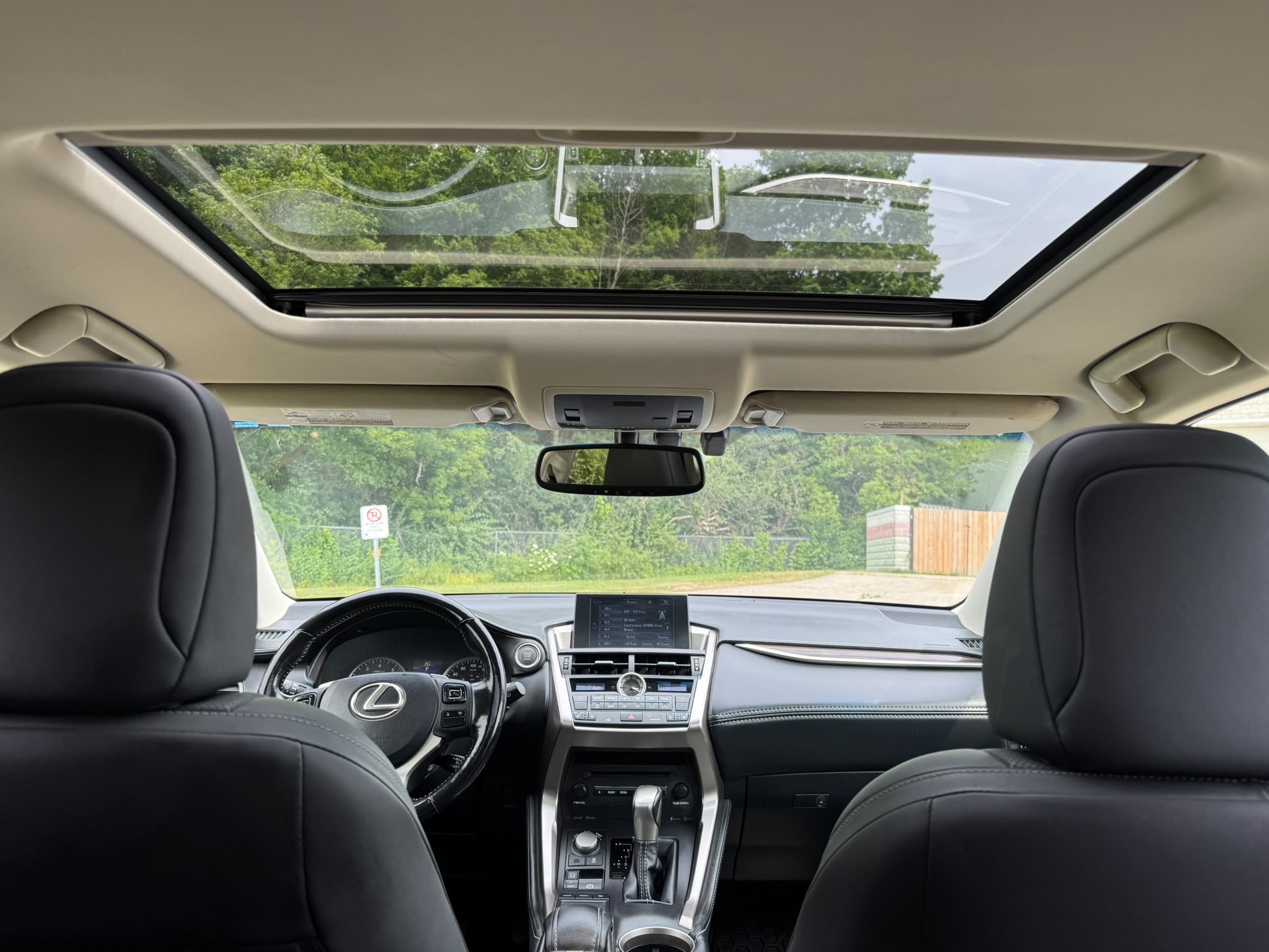 /canadacars/2015-Lexus-NX-8213685594163798.jpg