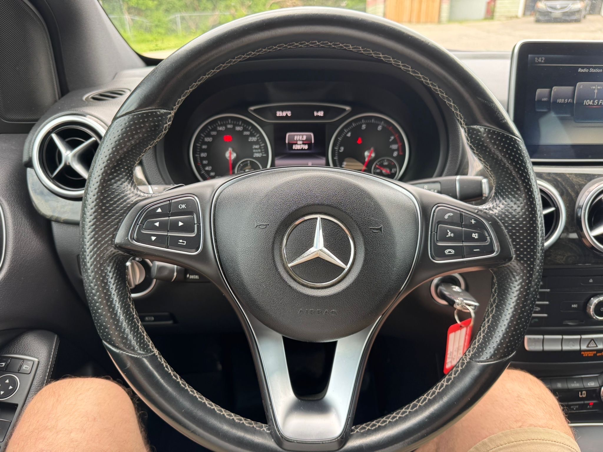/canadacars/2015-Mercedes-Benz-B-Class-22933816320800582.jpg