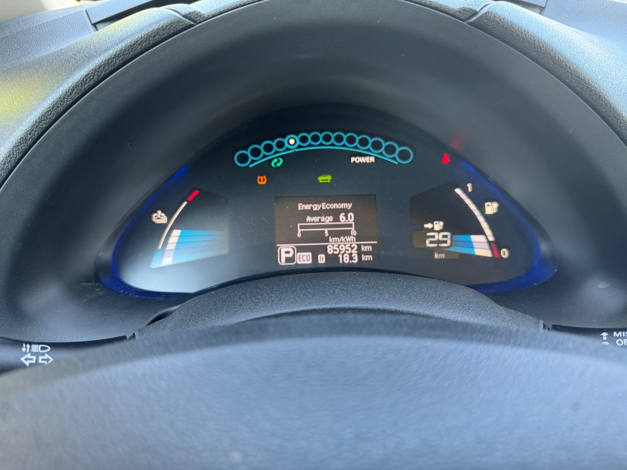 /canadacars/2015-Nissan-LEAF-709880045369935.jpg
