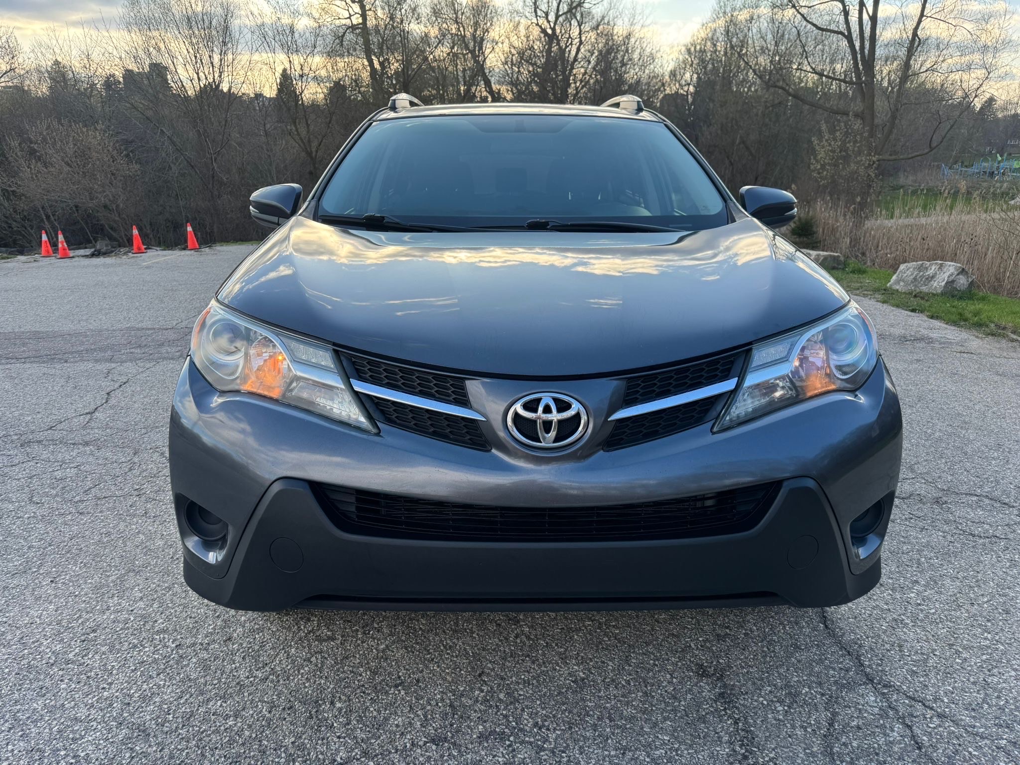 /canadacars/2015-Toyota-RAV4-7005722666368888.jpg