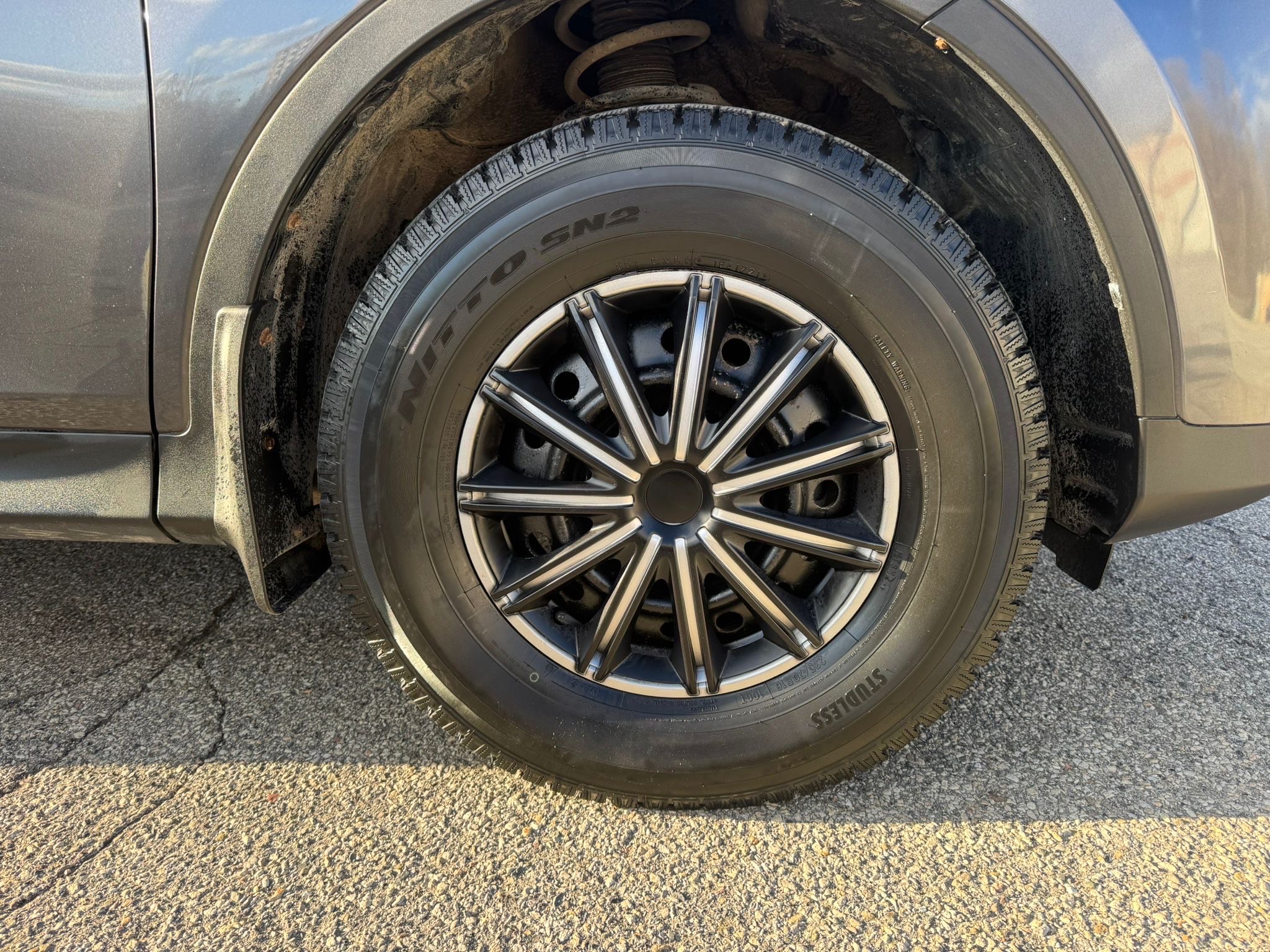/canadacars/2015-Toyota-RAV4-8551228122942398.jpg