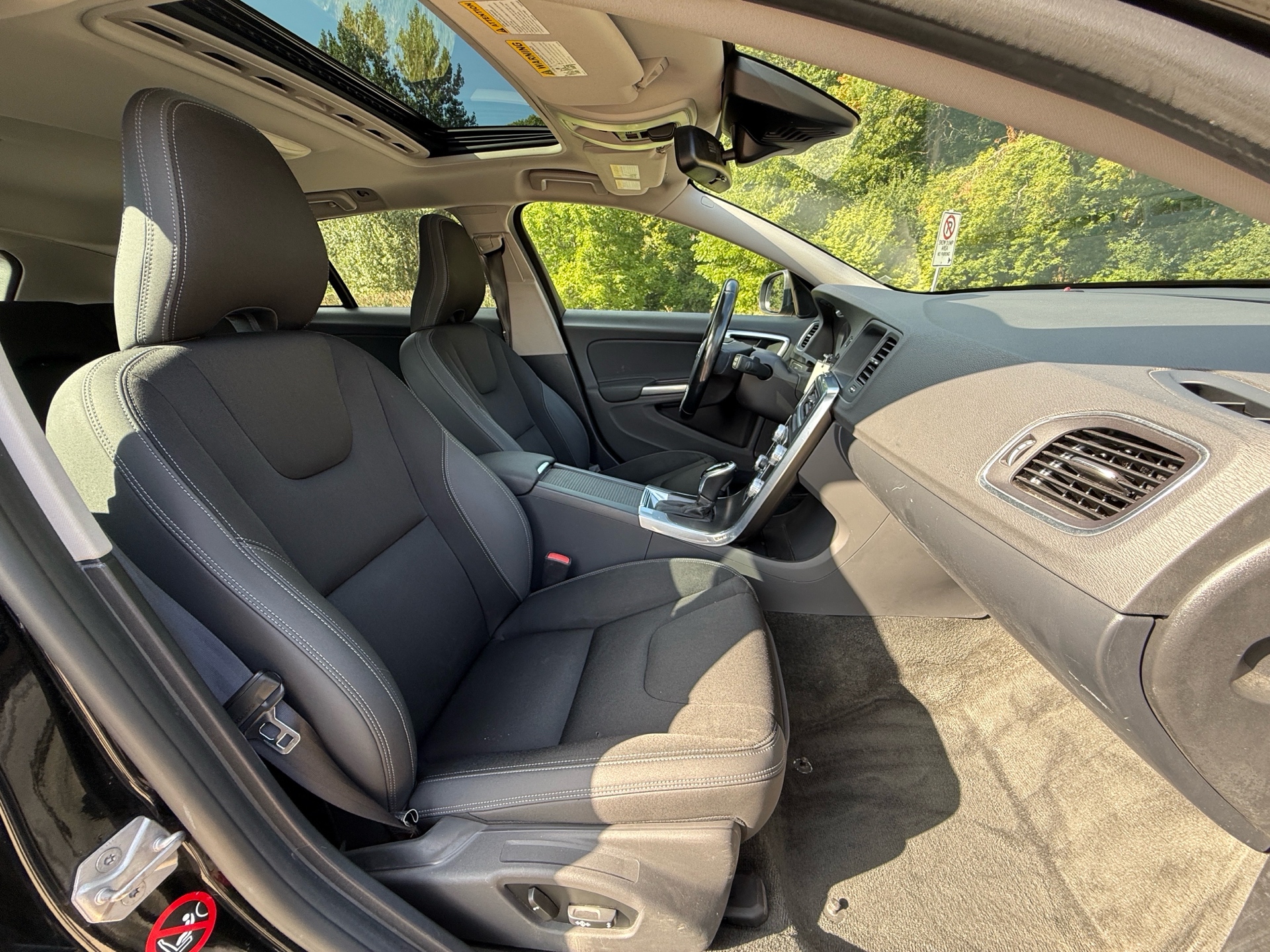 /canadacars/2015-Volvo-V60-6876214530143534.jpg