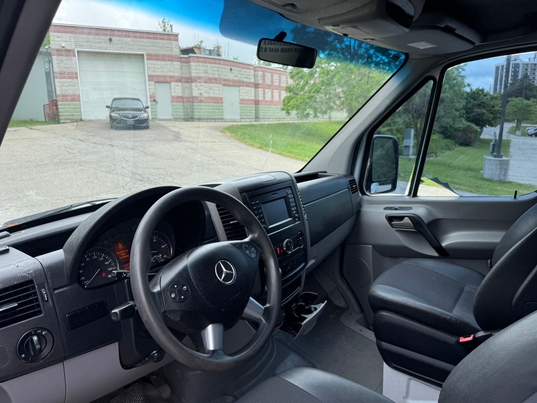 /canadacars/2016-Mercedes-Benz-SprinterCargo-08928246379291771.jpg