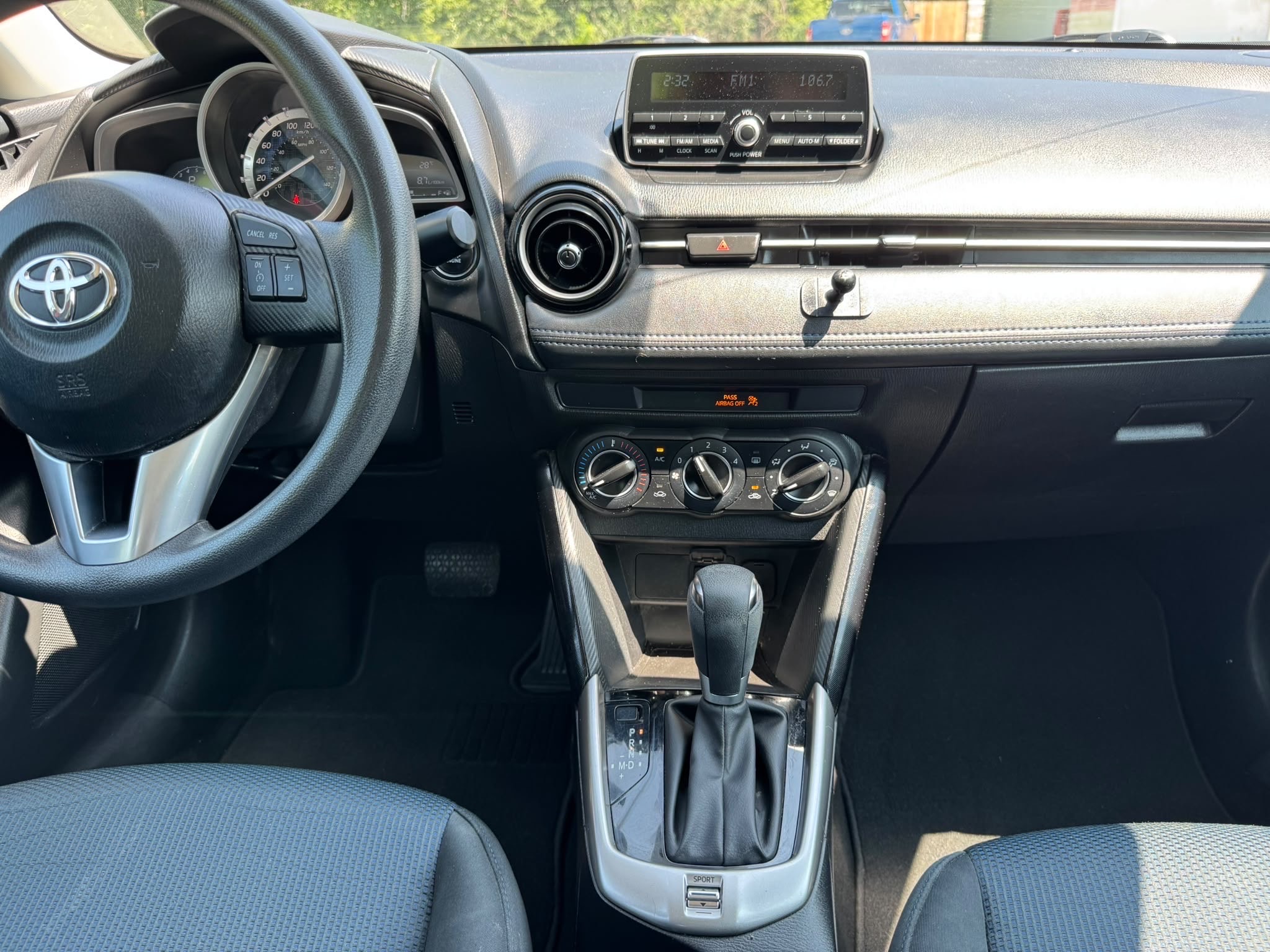 /canadacars/2016-Toyota-Yaris-29907997369019323.jpg