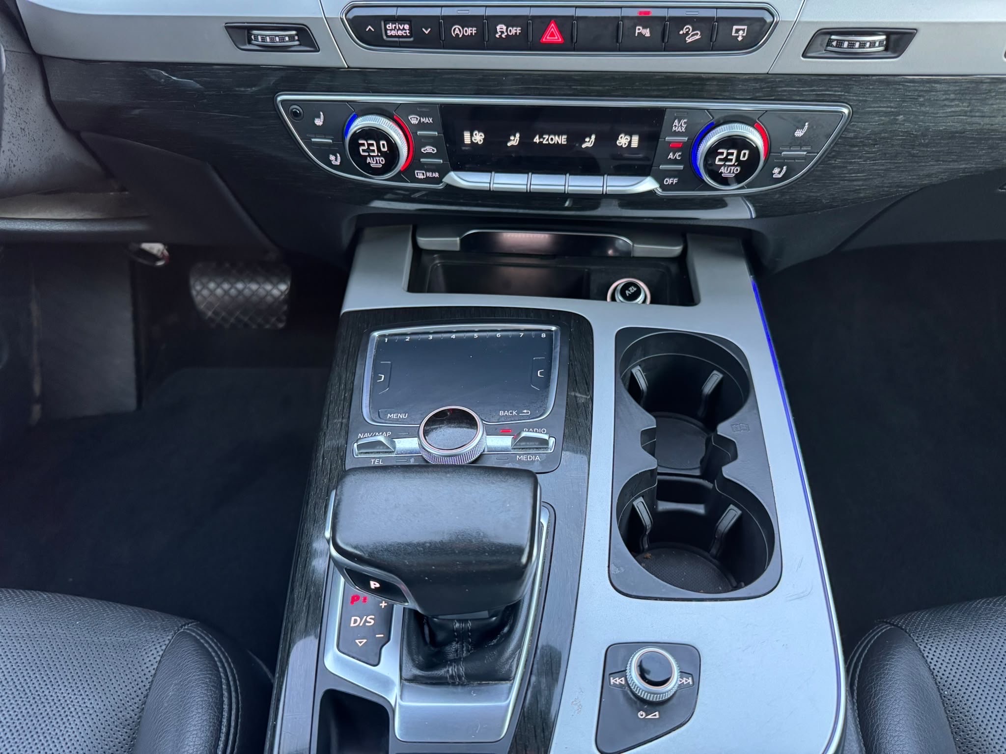 /canadacars/2017-Audi-Q7-9638468650383456.jpg