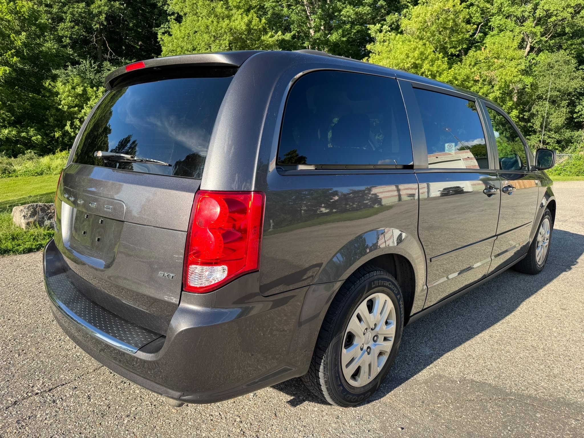 /canadacars/2017-Dodge-GrandCaravan-12473138436302578.jpg