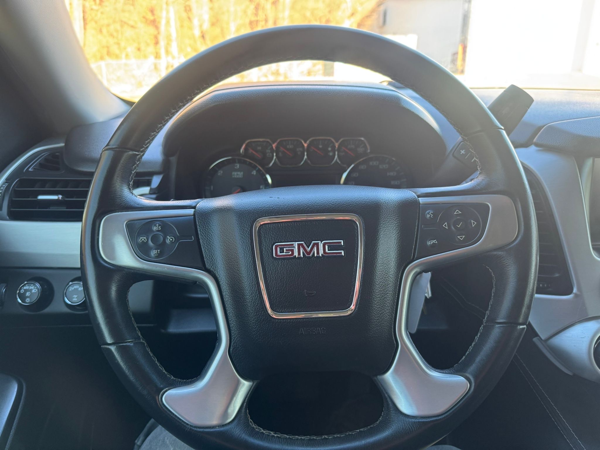 /canadacars/2017-GMC-YukonXL-9467099253299958.jpg