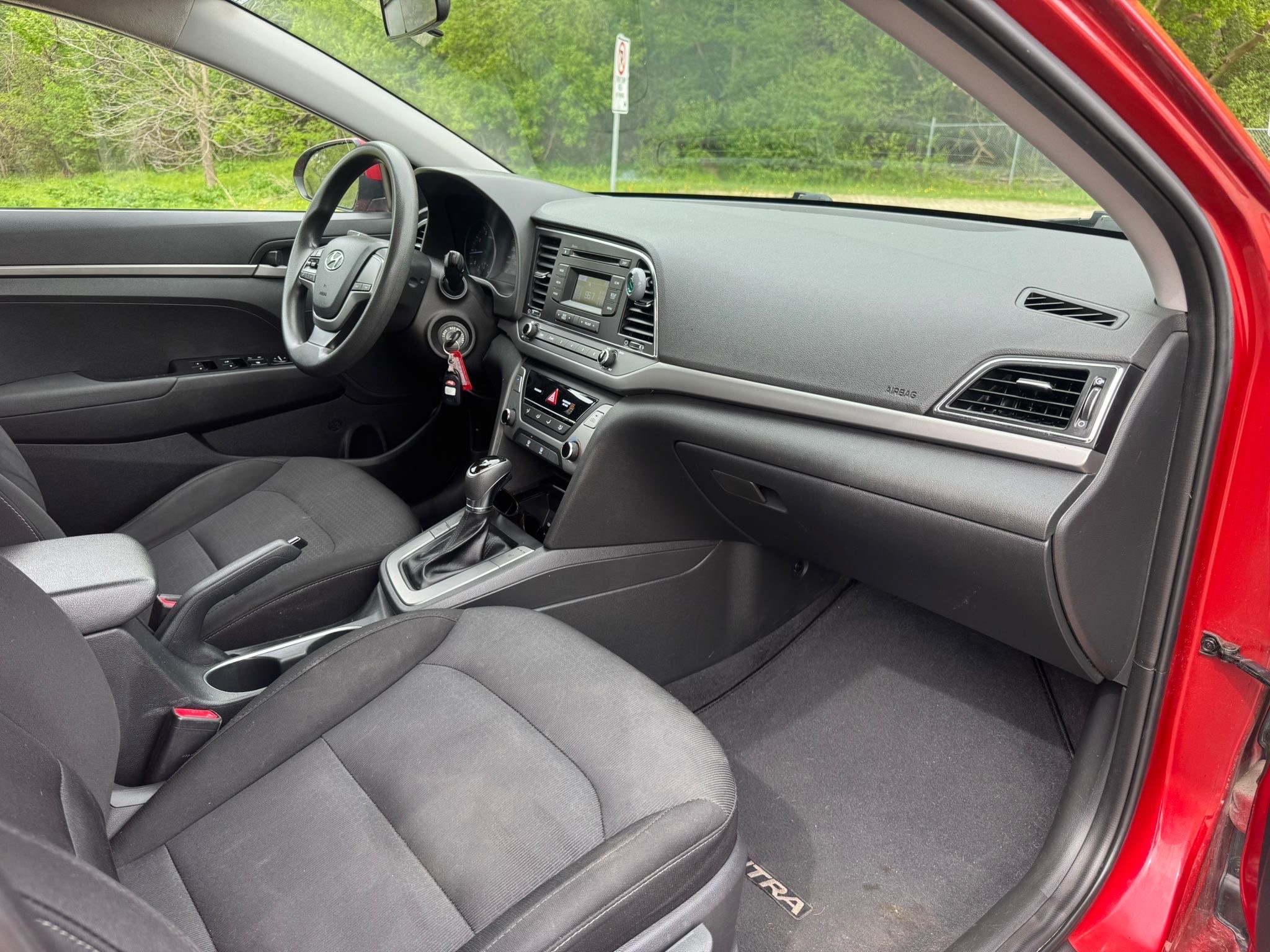 /canadacars/2017-Hyundai-Elantra-09757431139126238.jpg