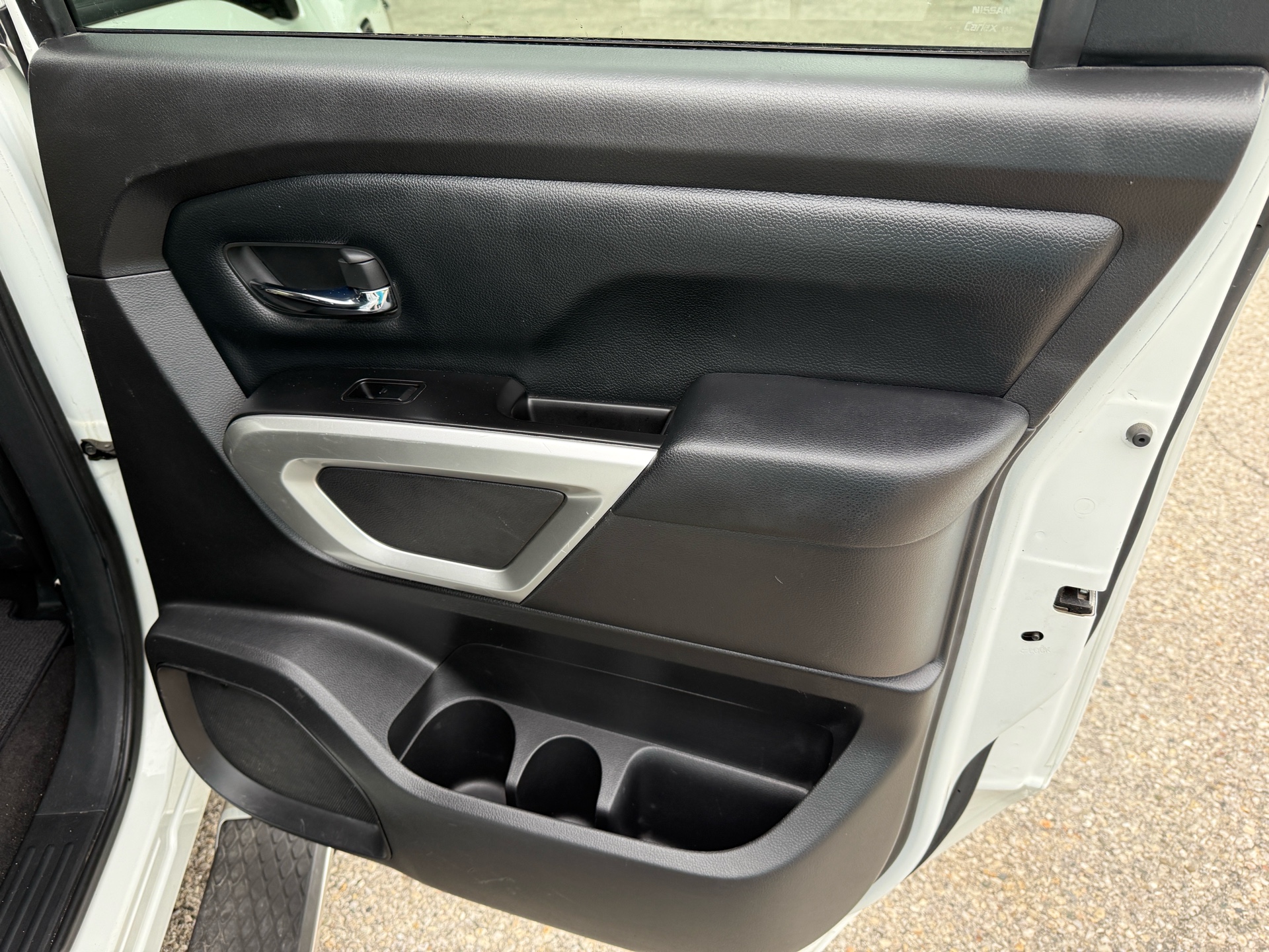 /canadacars/2017-Nissan-Titan-15774638558111942.jpg