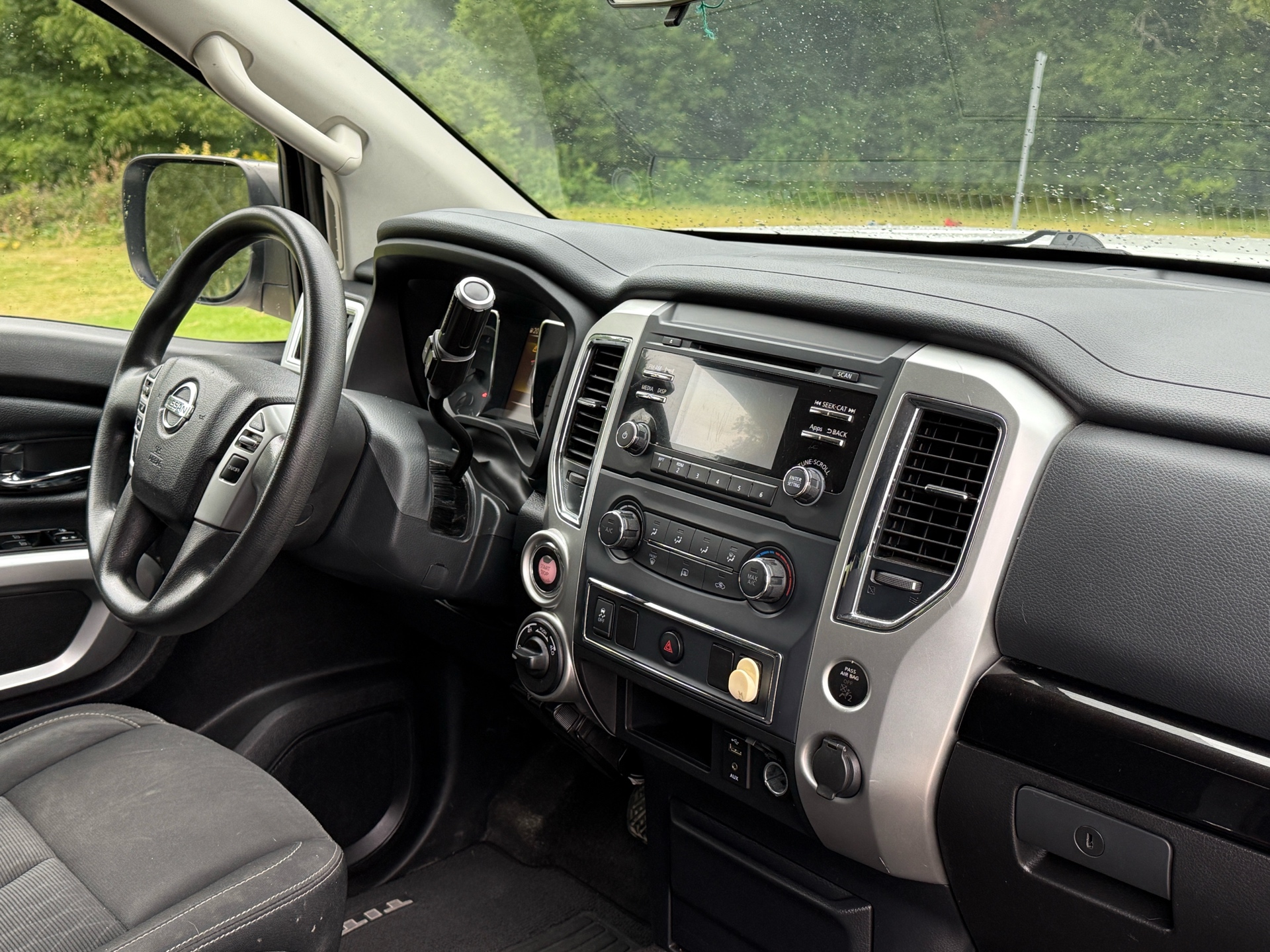 /canadacars/2017-Nissan-Titan-7657098374299434.jpg