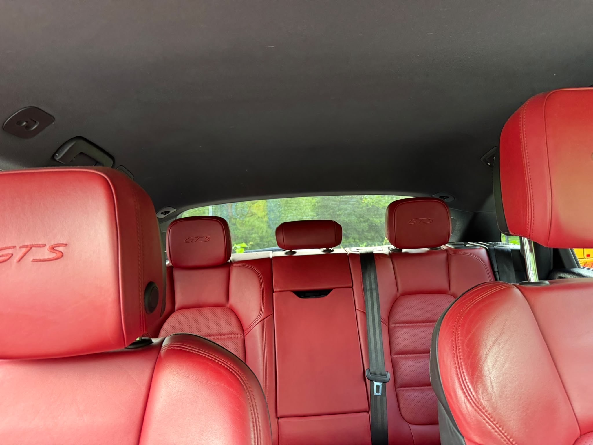 /canadacars/2017-Porsche-Macan-21691000807228233.jpg