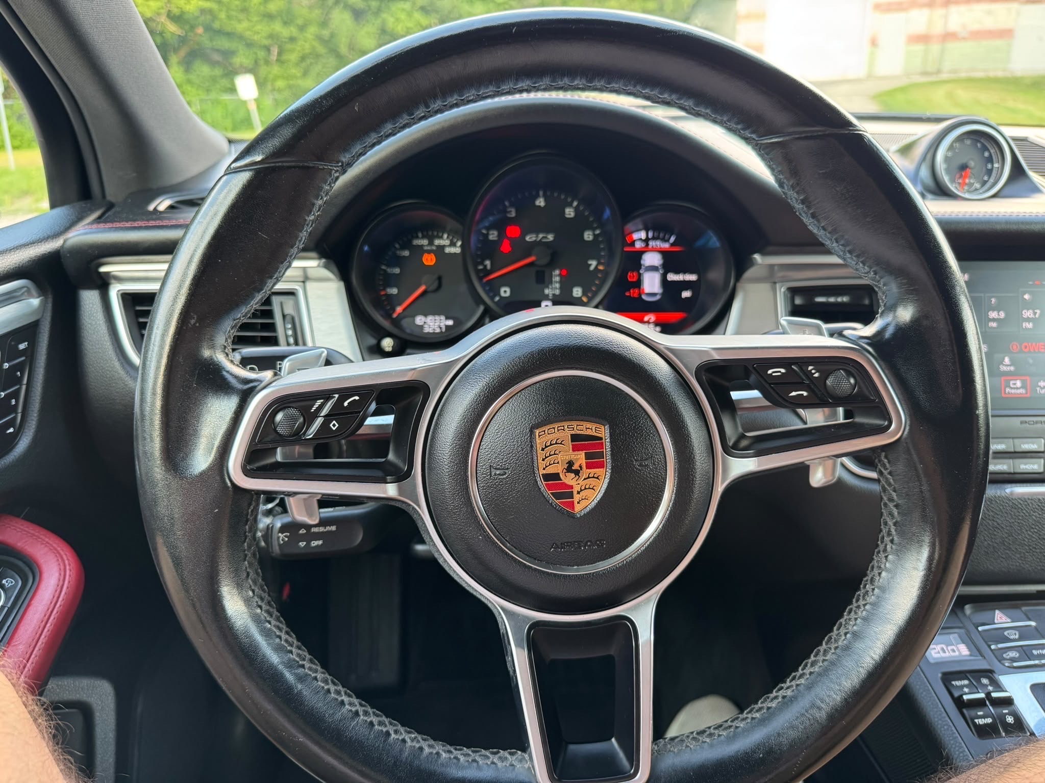 /canadacars/2017-Porsche-Macan-8062901566077969.jpg