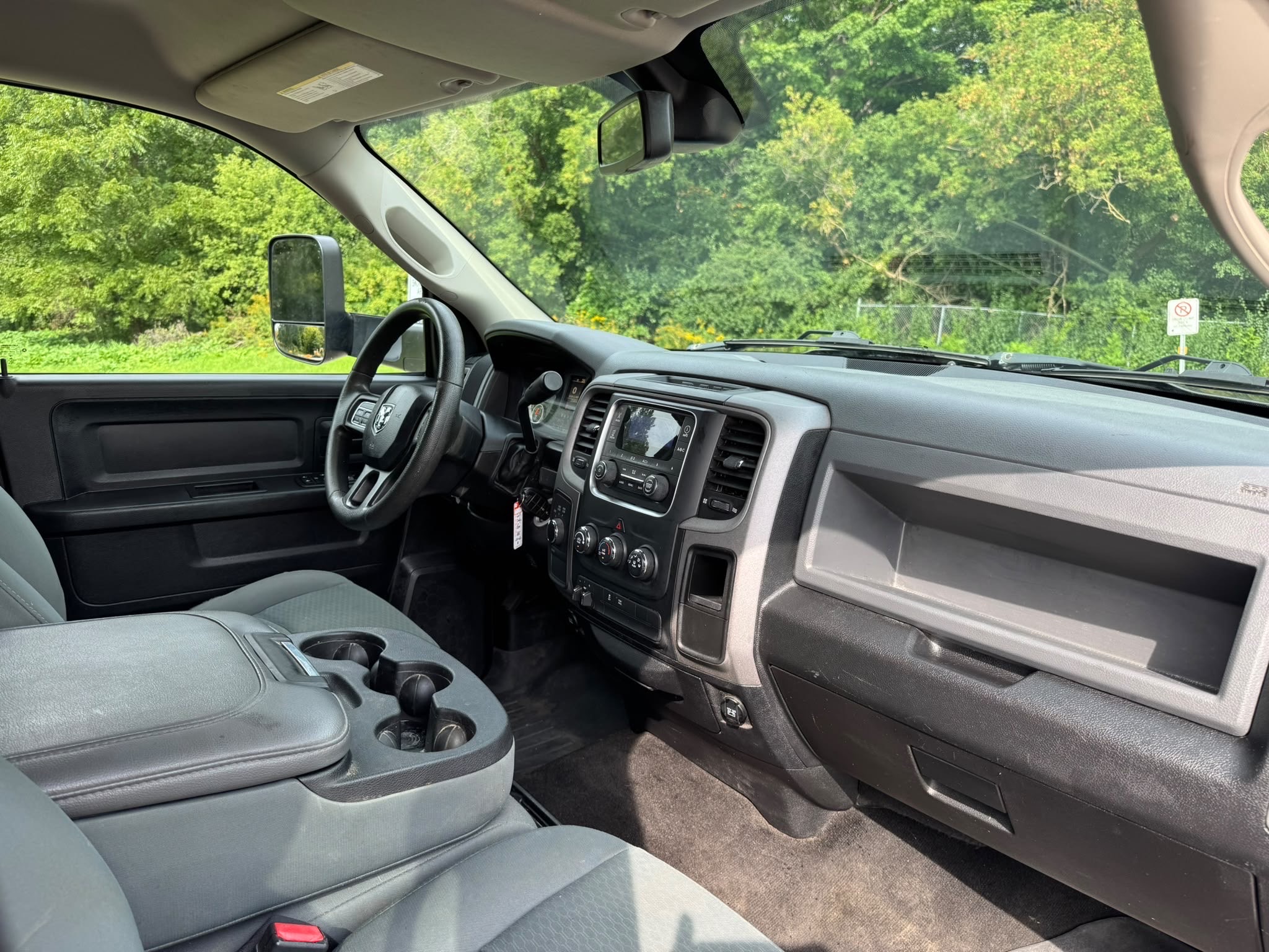 /canadacars/2017-Ram-1500-15568659289734188.jpg
