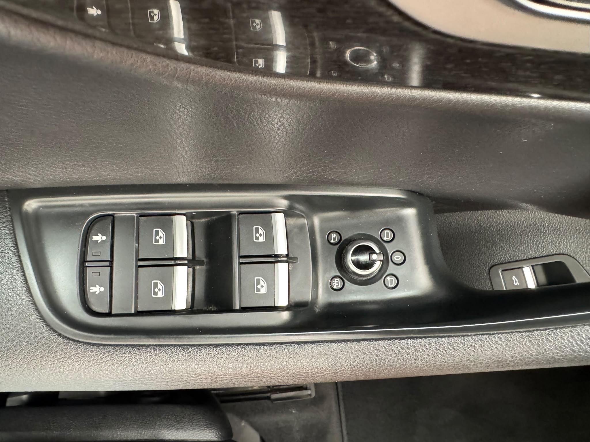 /canadacars/2018-Audi-Q7-21571912144062577.jpg