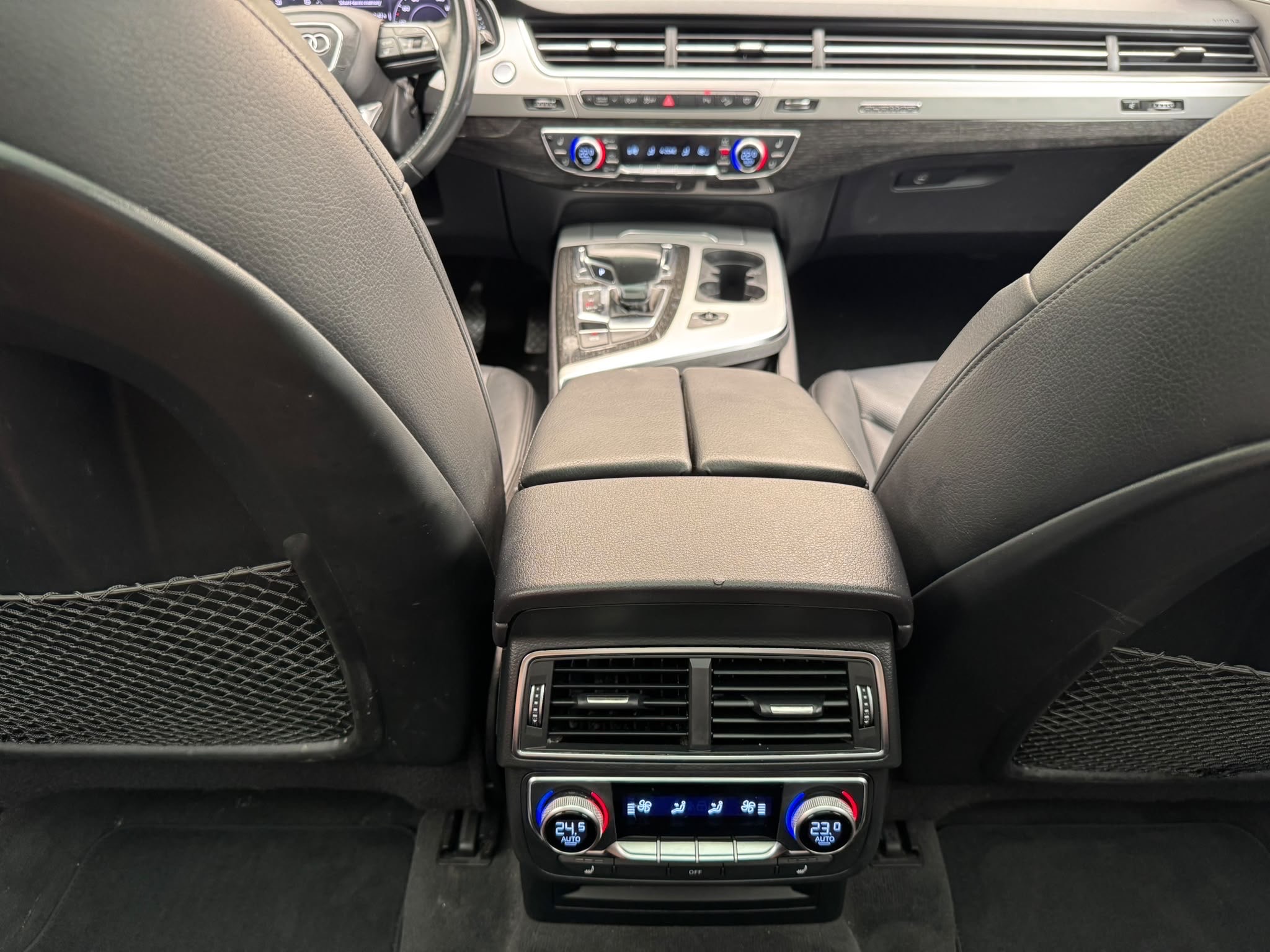 /canadacars/2018-Audi-Q7-8472459578933822.jpg
