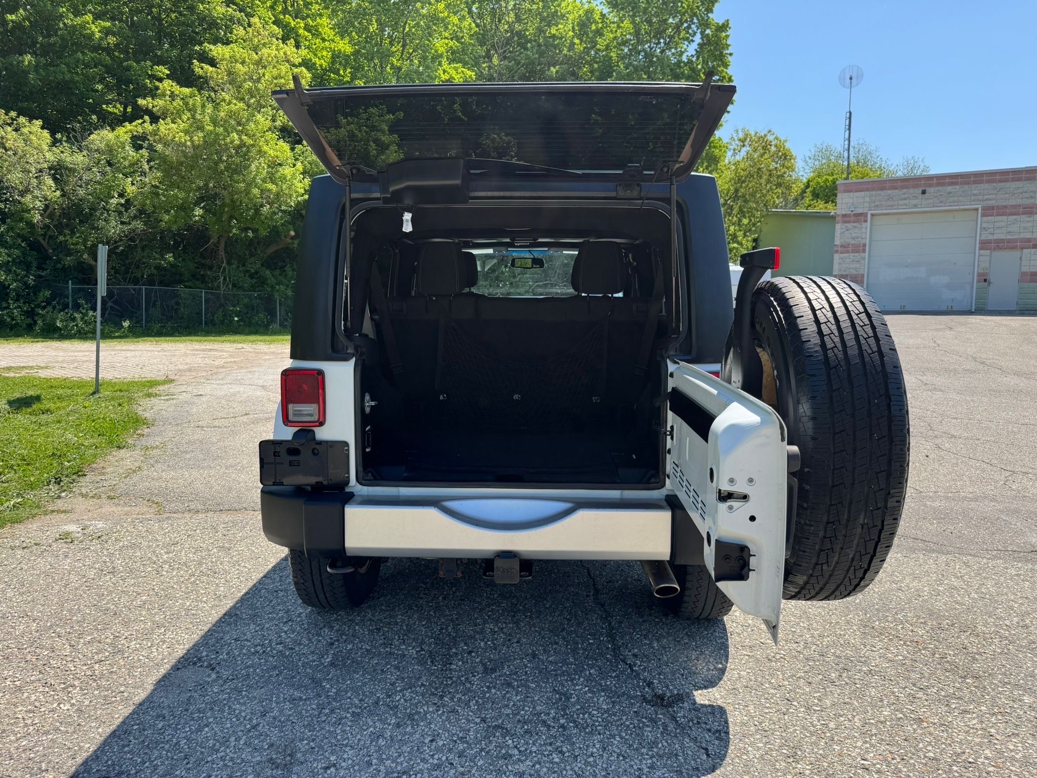 /canadacars/2018-Jeep-WranglerJK-30987994647341033.jpg