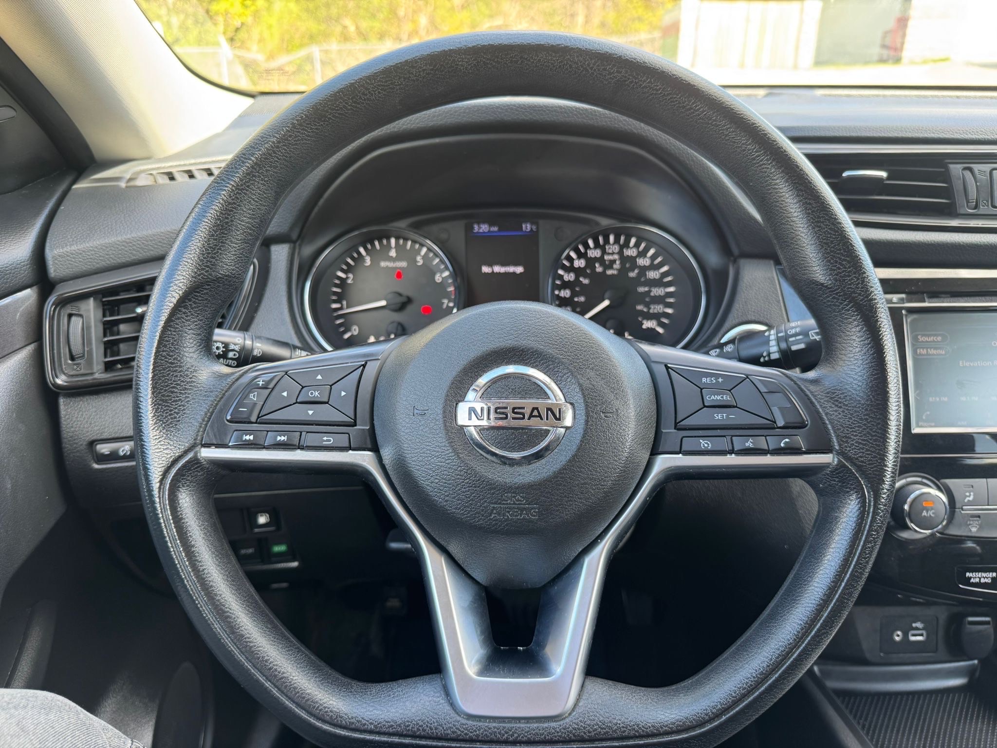 /canadacars/2018-Nissan-Rogue-23974747145989395.jpg