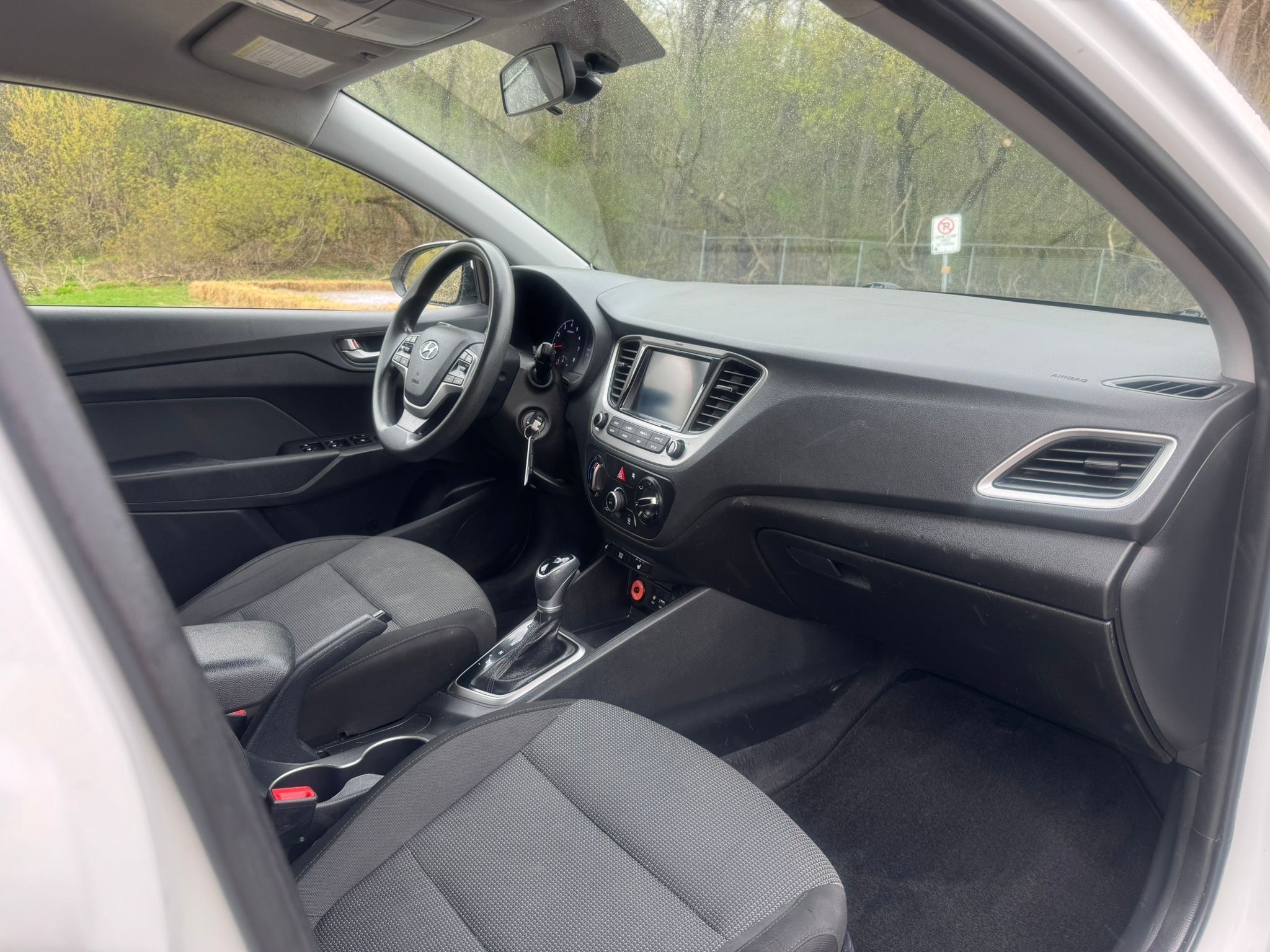 /canadacars/2019-Hyundai-Accent-0490565646291492.jpg