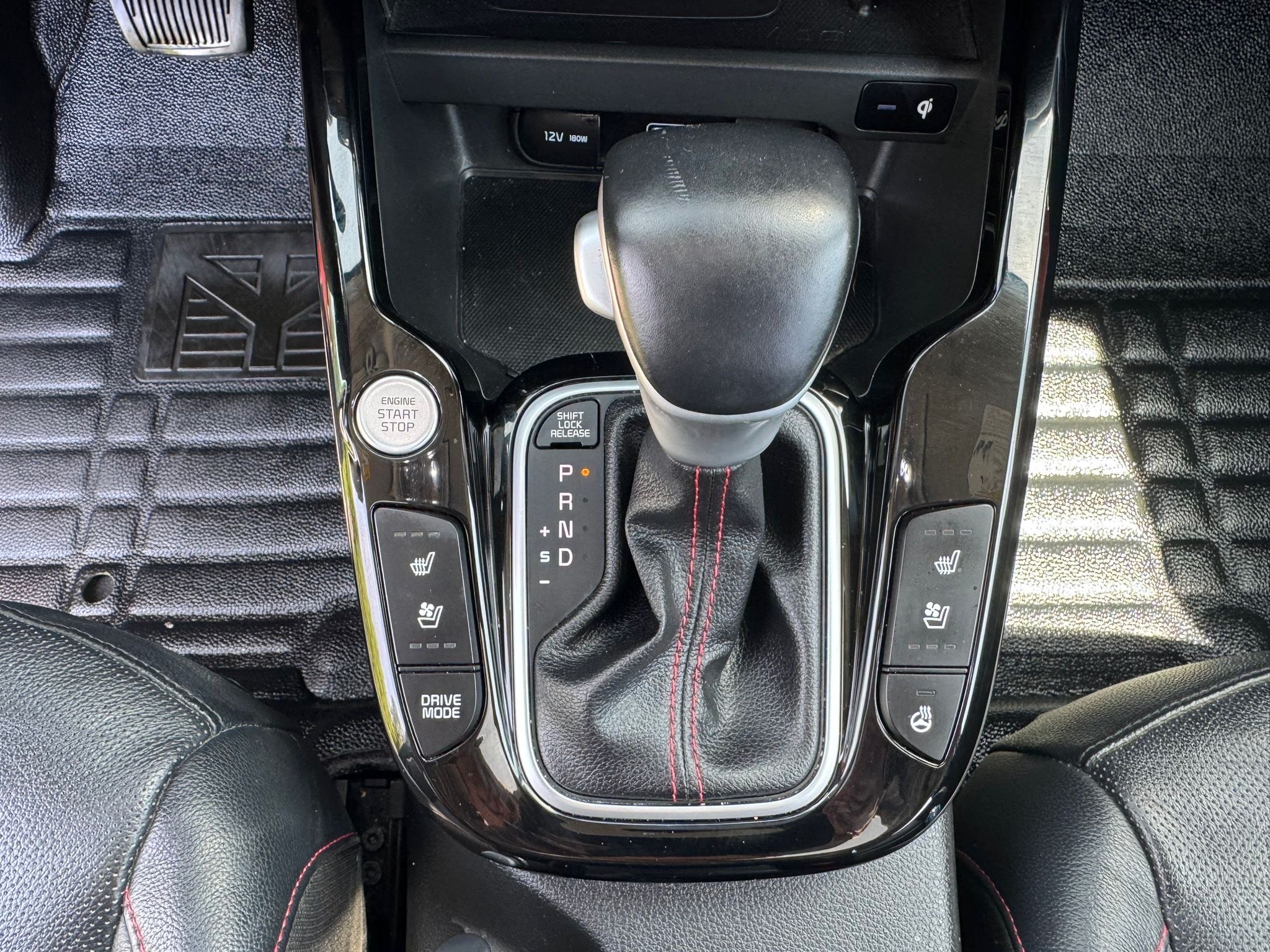 /canadacars/2021-Kia-Soul-9870155147337079.jpg