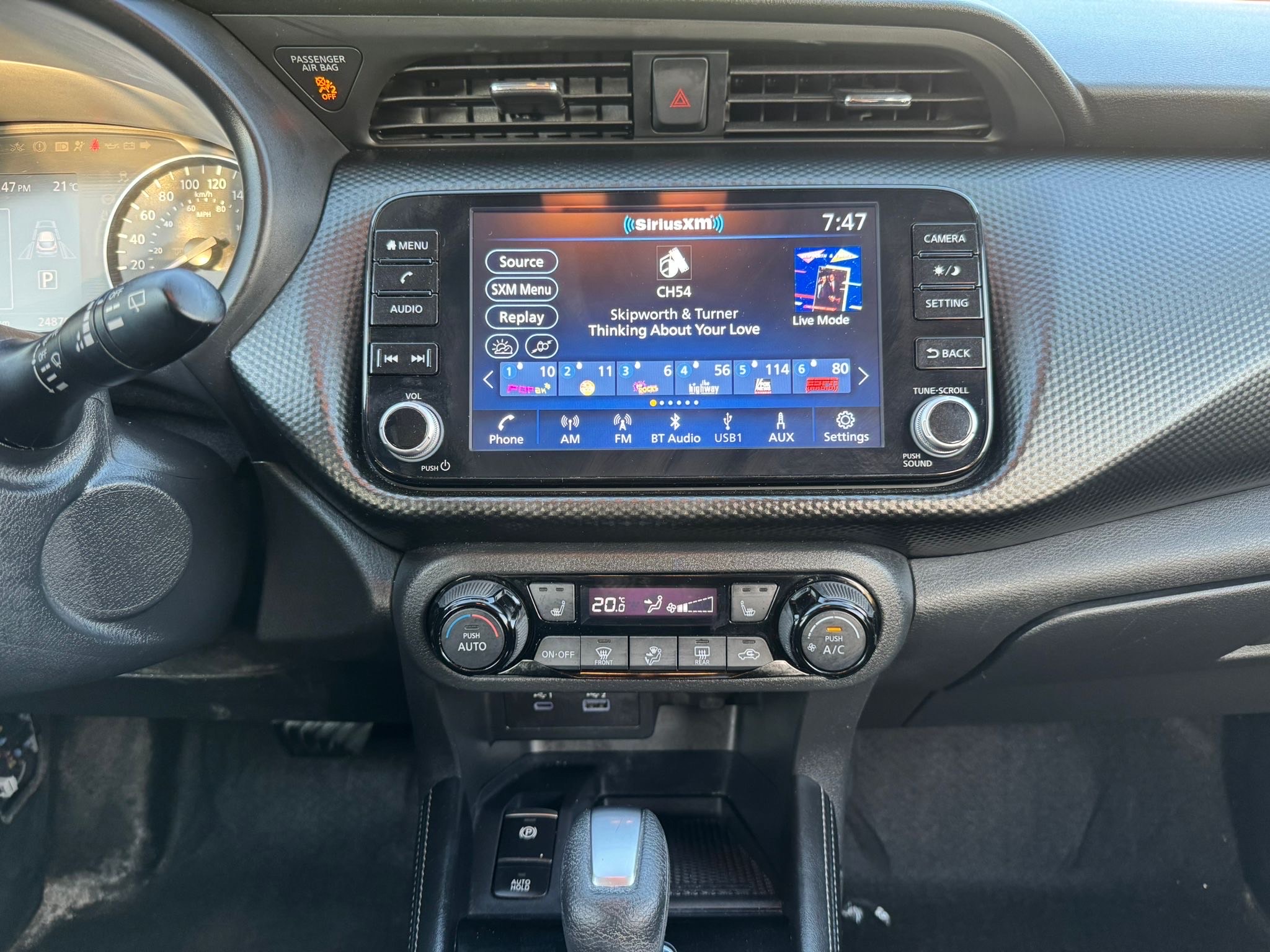 /canadacars/2024-Nissan-Kicks-1550309160971377.jpg