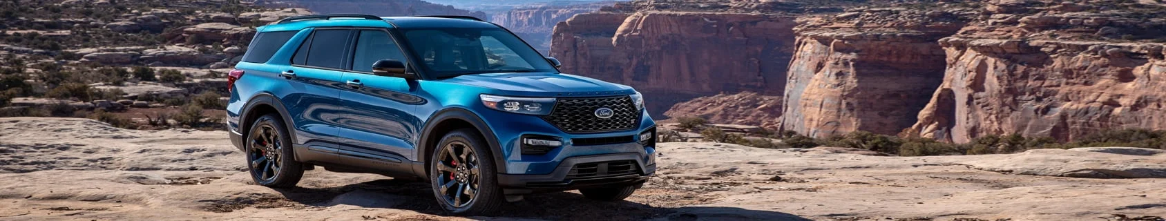 https://hillzcdn.ca/canadianautofinancing/9246438577876708-CarFinder.webp