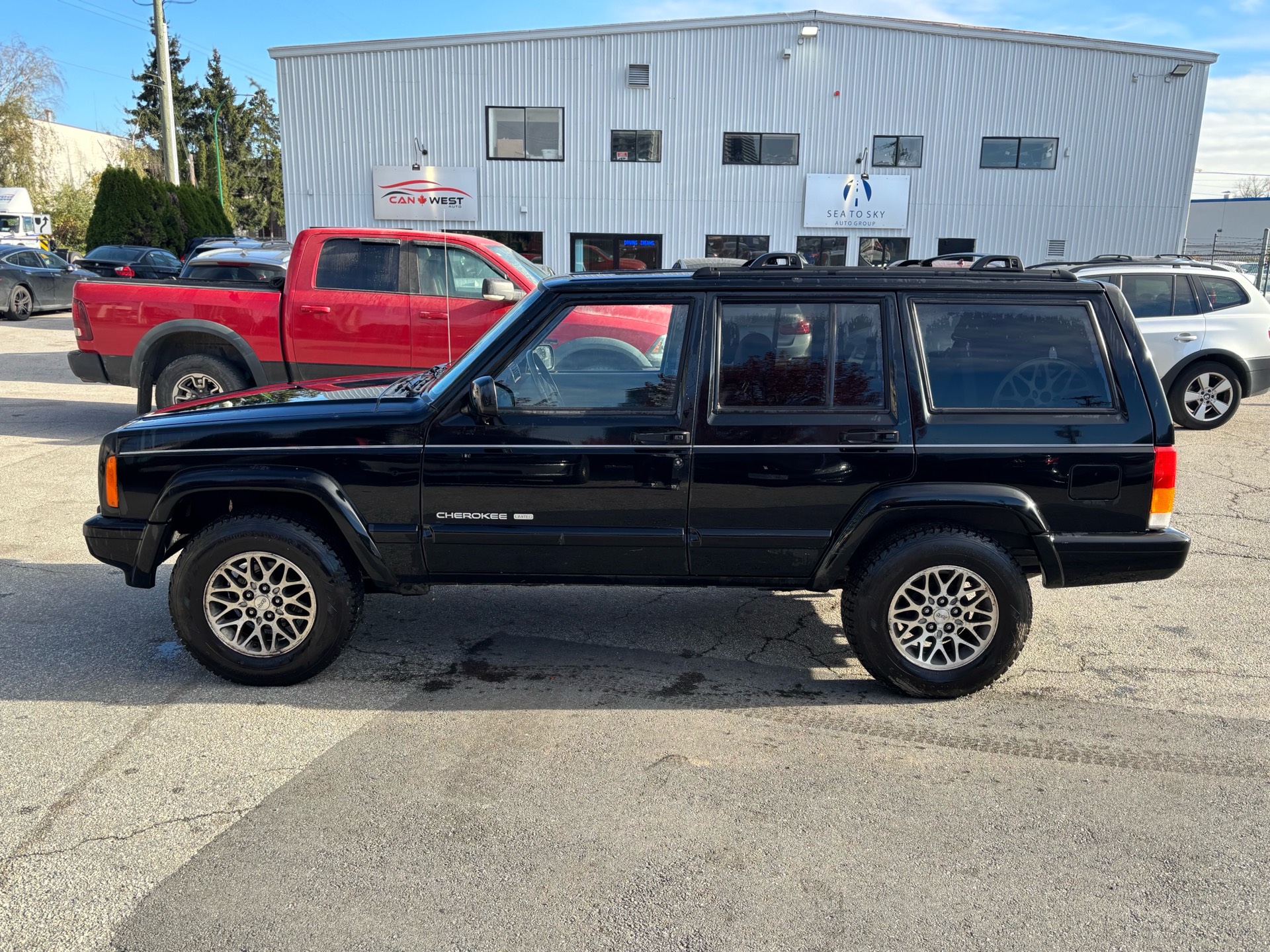 /canwestautoinc/1999-Jeep-Cherokee-0320337050781867.jpg