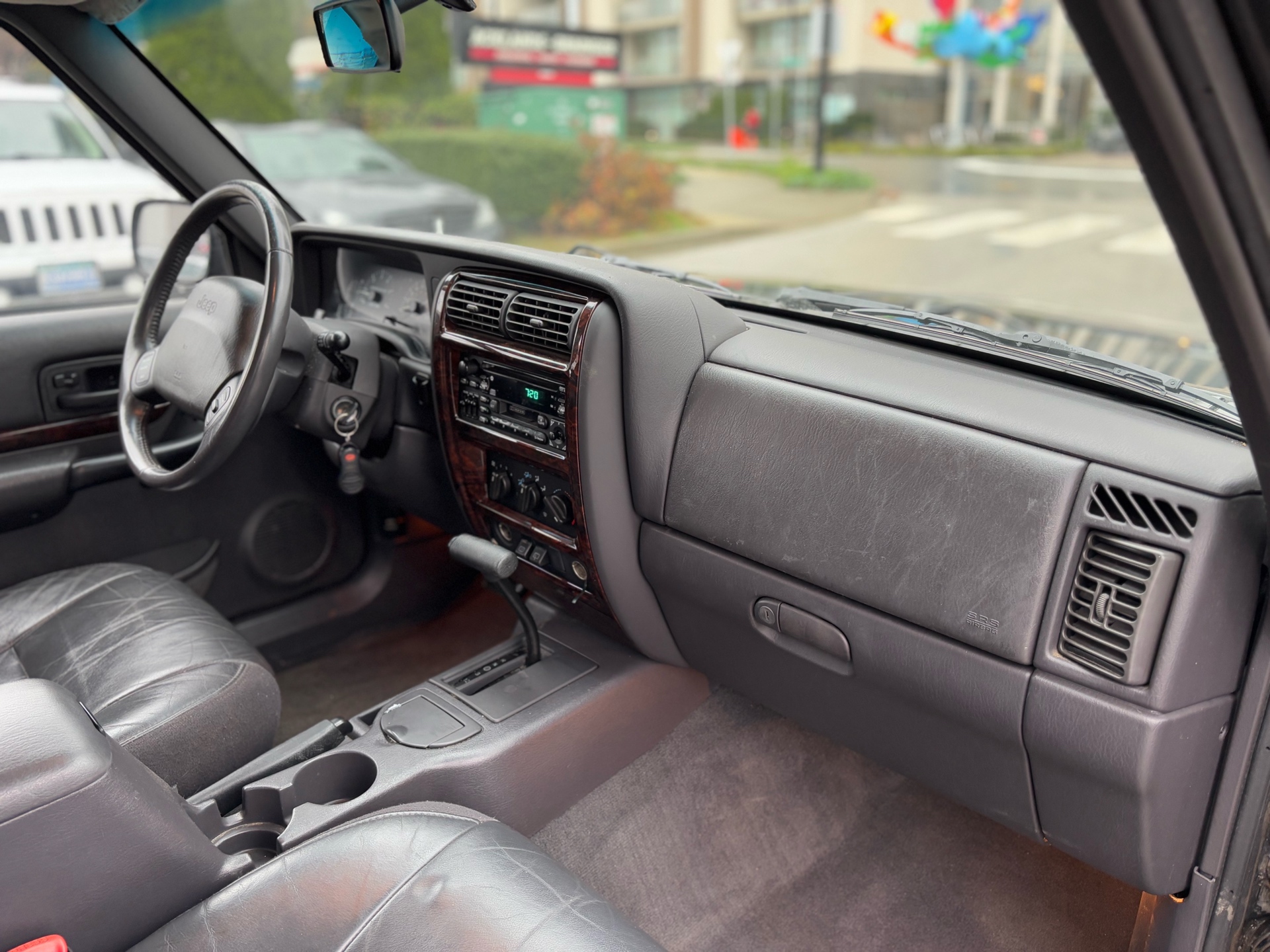 /canwestautoinc/1999-Jeep-Cherokee-06104814434862549.jpg