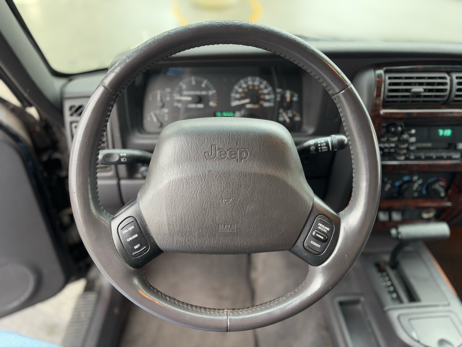 /canwestautoinc/1999-Jeep-Cherokee-27929604978845823.jpg