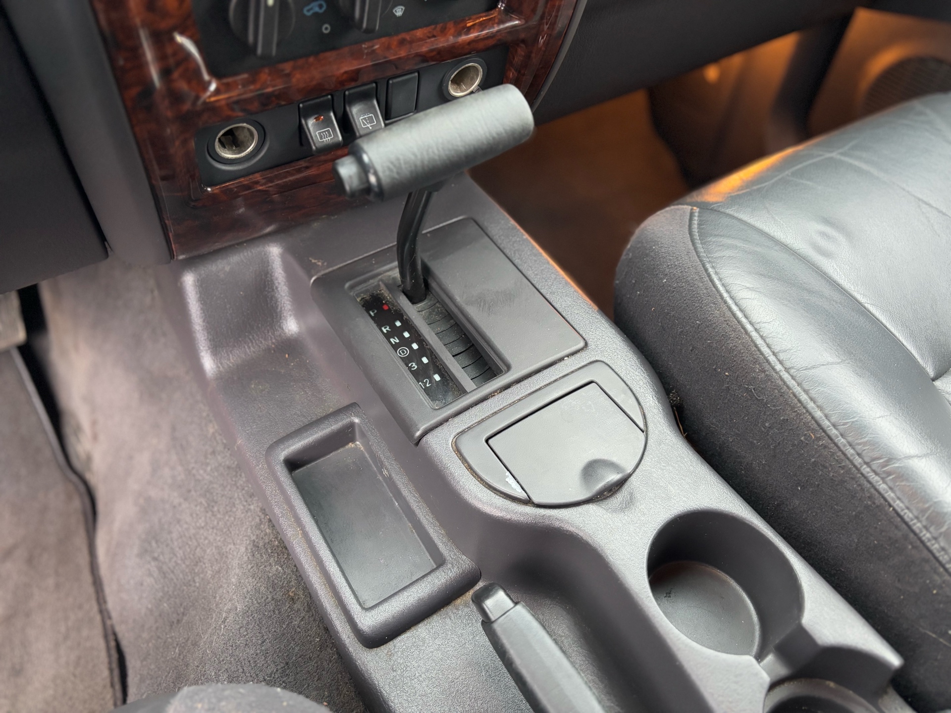 /canwestautoinc/1999-Jeep-Cherokee-5200490308611281.jpg