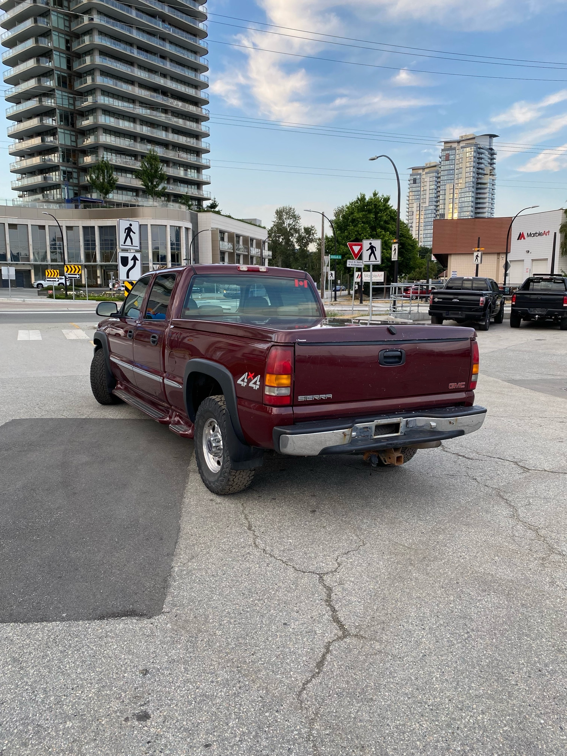 /canwestautoinc/2001-GMC-Sierra1500-3311098728098223.jpg