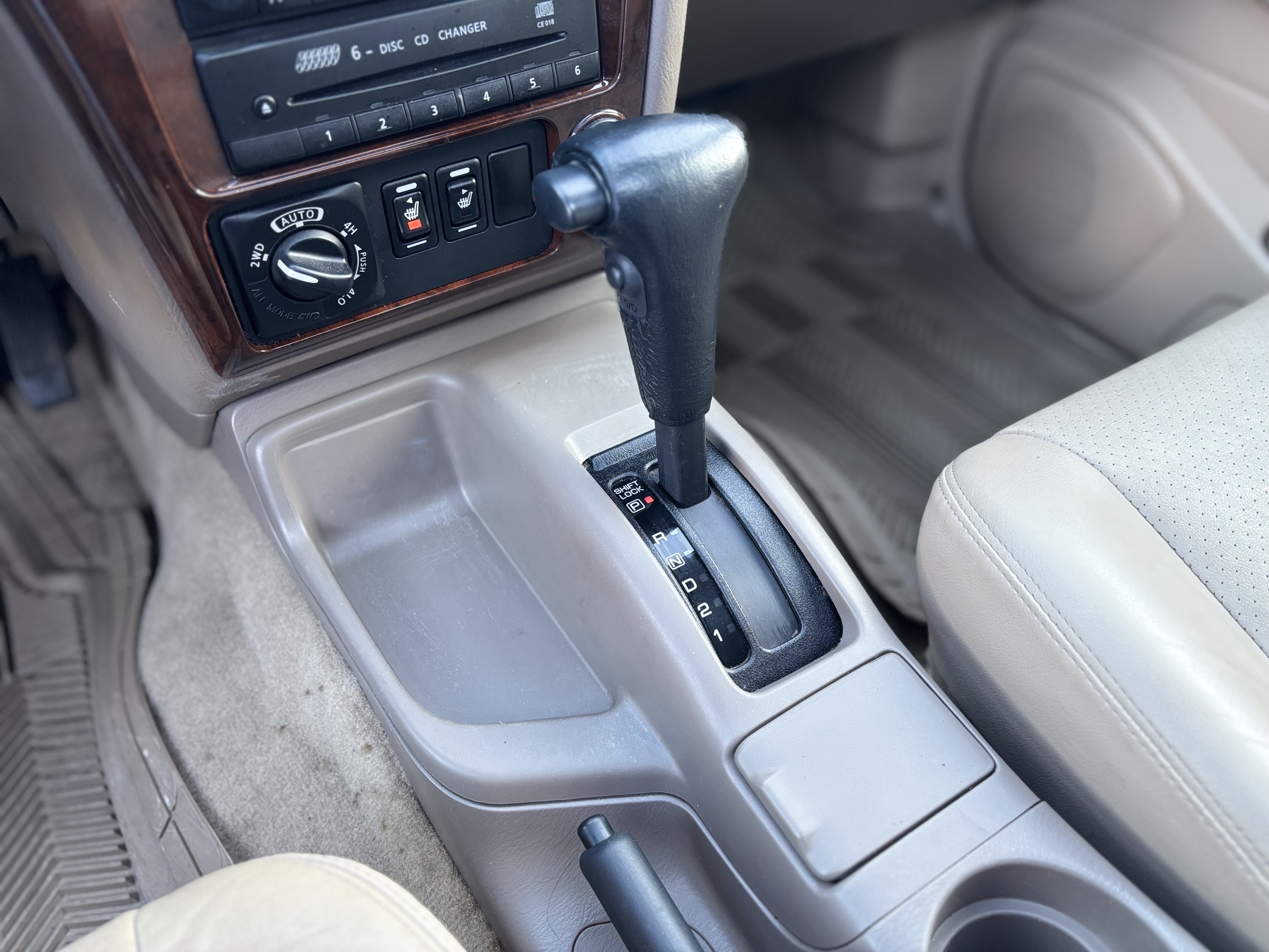 /canwestautoinc/2001-Nissan-Pathfinder-1600445637259964.jpg