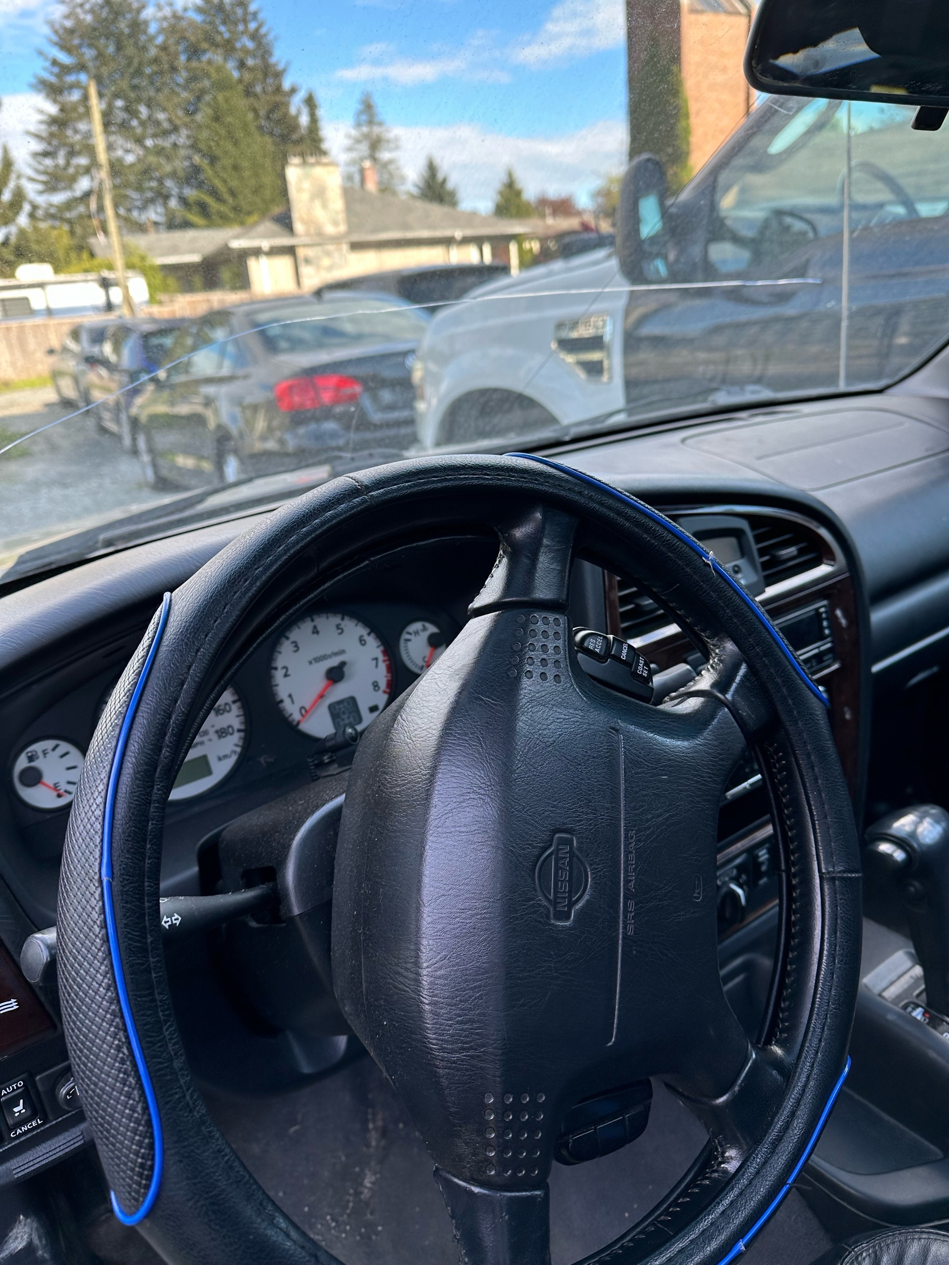 /canwestautoinc/2001-Nissan-Pathfinder-7135318157311565.jpg
