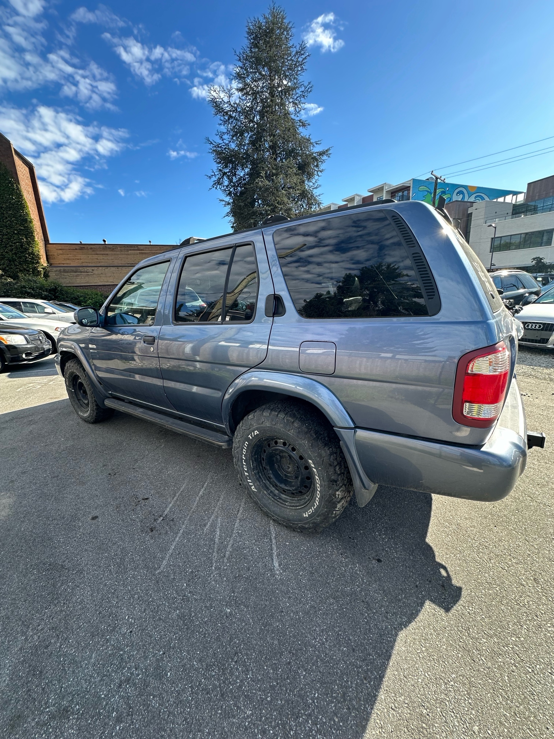 /canwestautoinc/2001-Nissan-Pathfinder-7491831521022834.jpg