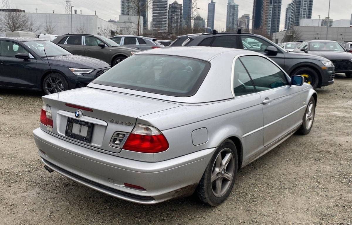 /canwestautoinc/2002-BMW-3Series-00325535984082137.jpg