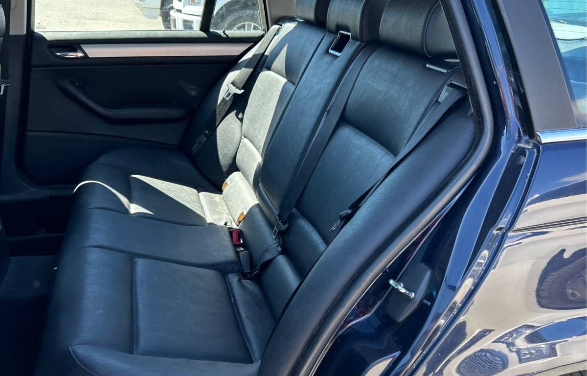 /canwestautoinc/2002-BMW-3Series-0597388047995866.jpg