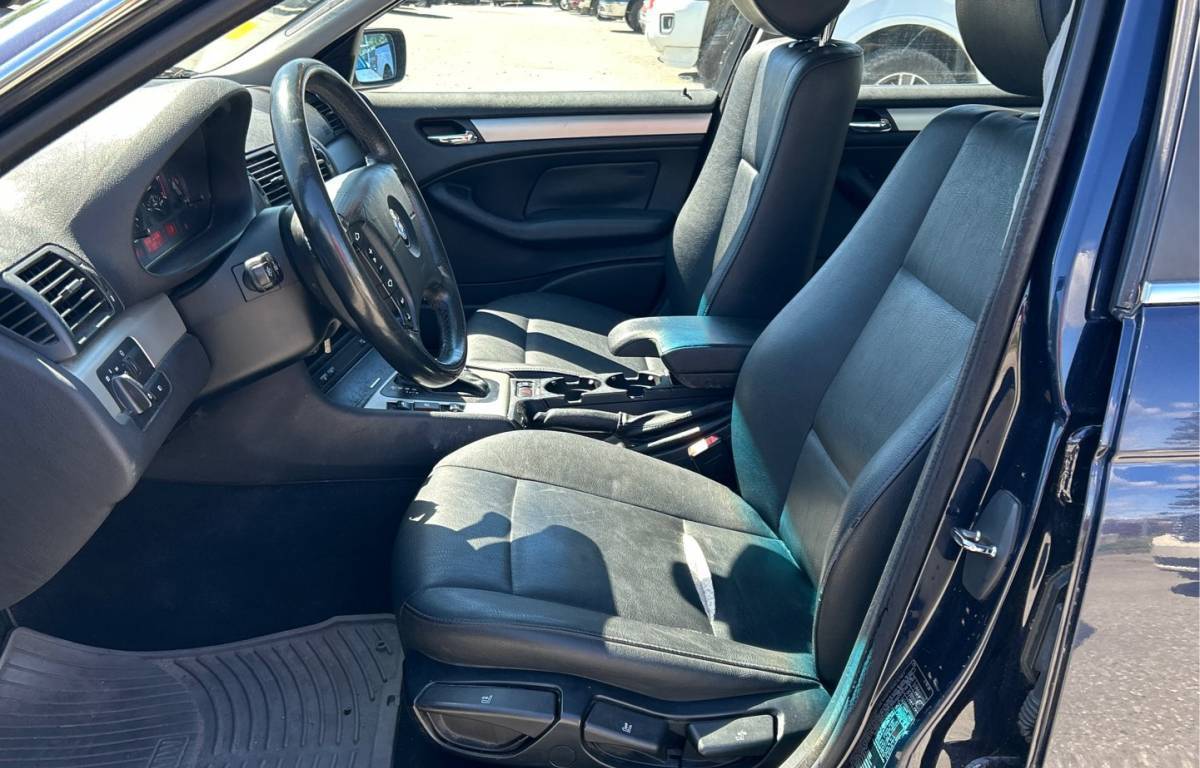 /canwestautoinc/2002-BMW-3Series-9590811110742978.jpg
