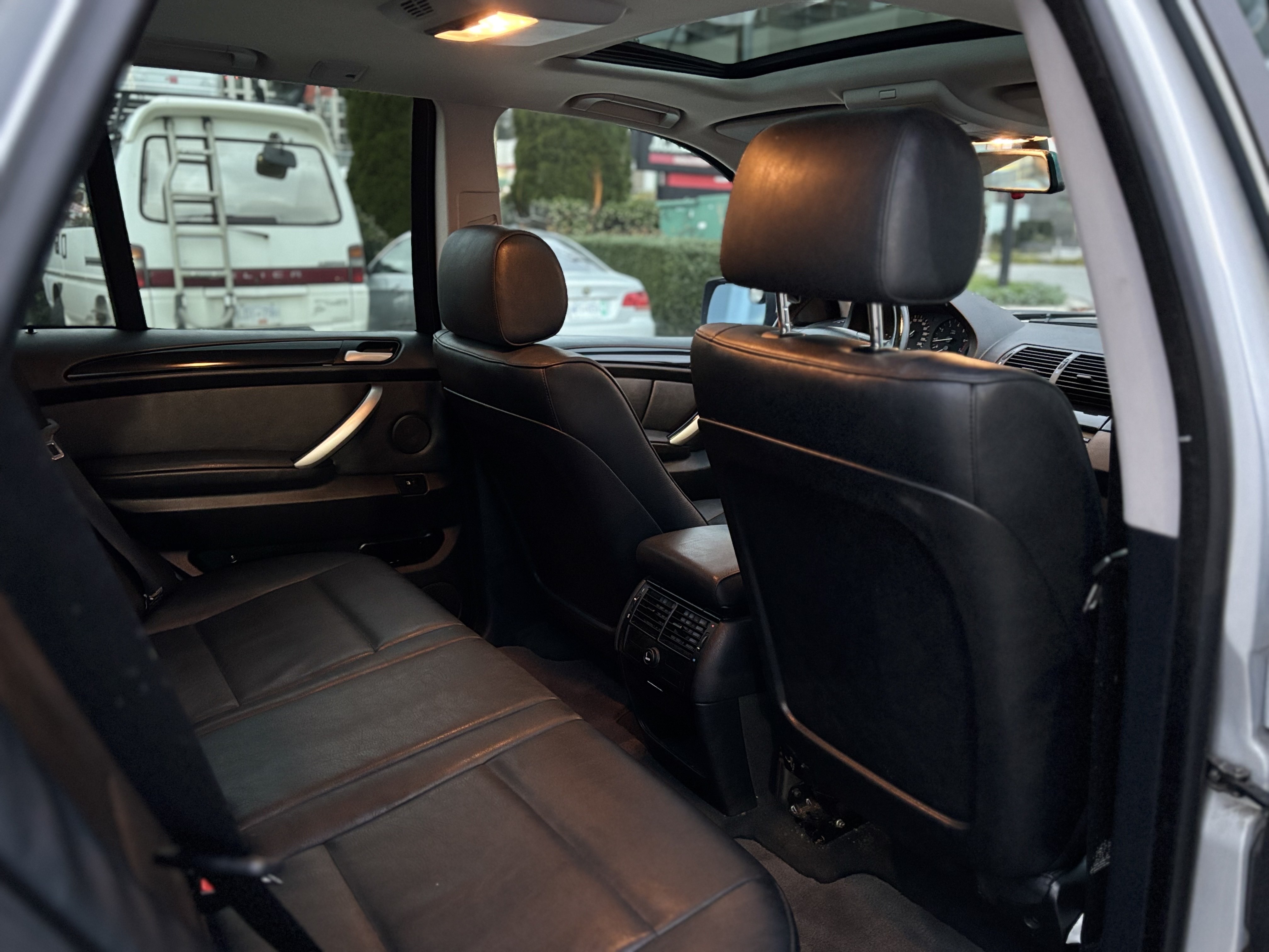 /canwestautoinc/2002-BMW-X5Series-06691650797109983.jpg