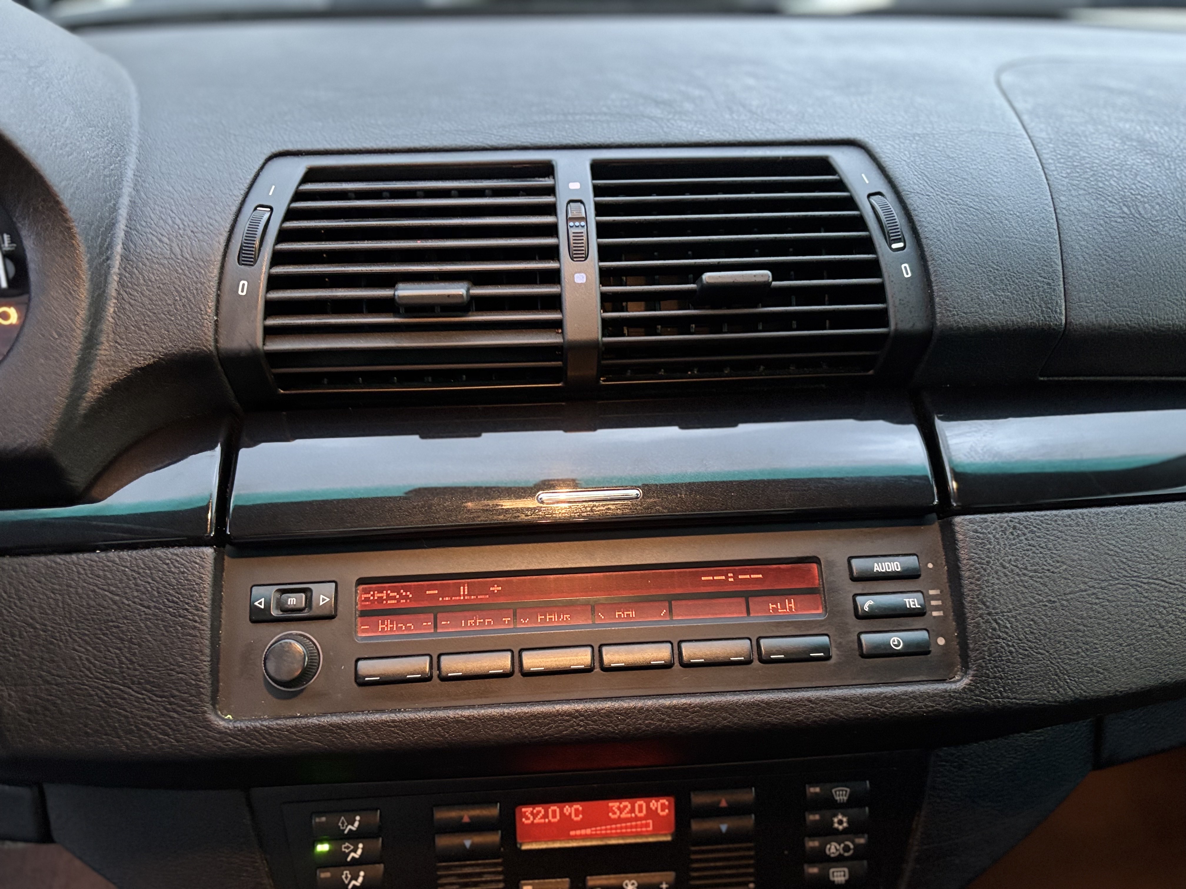 /canwestautoinc/2002-BMW-X5Series-08491202133274212.jpg