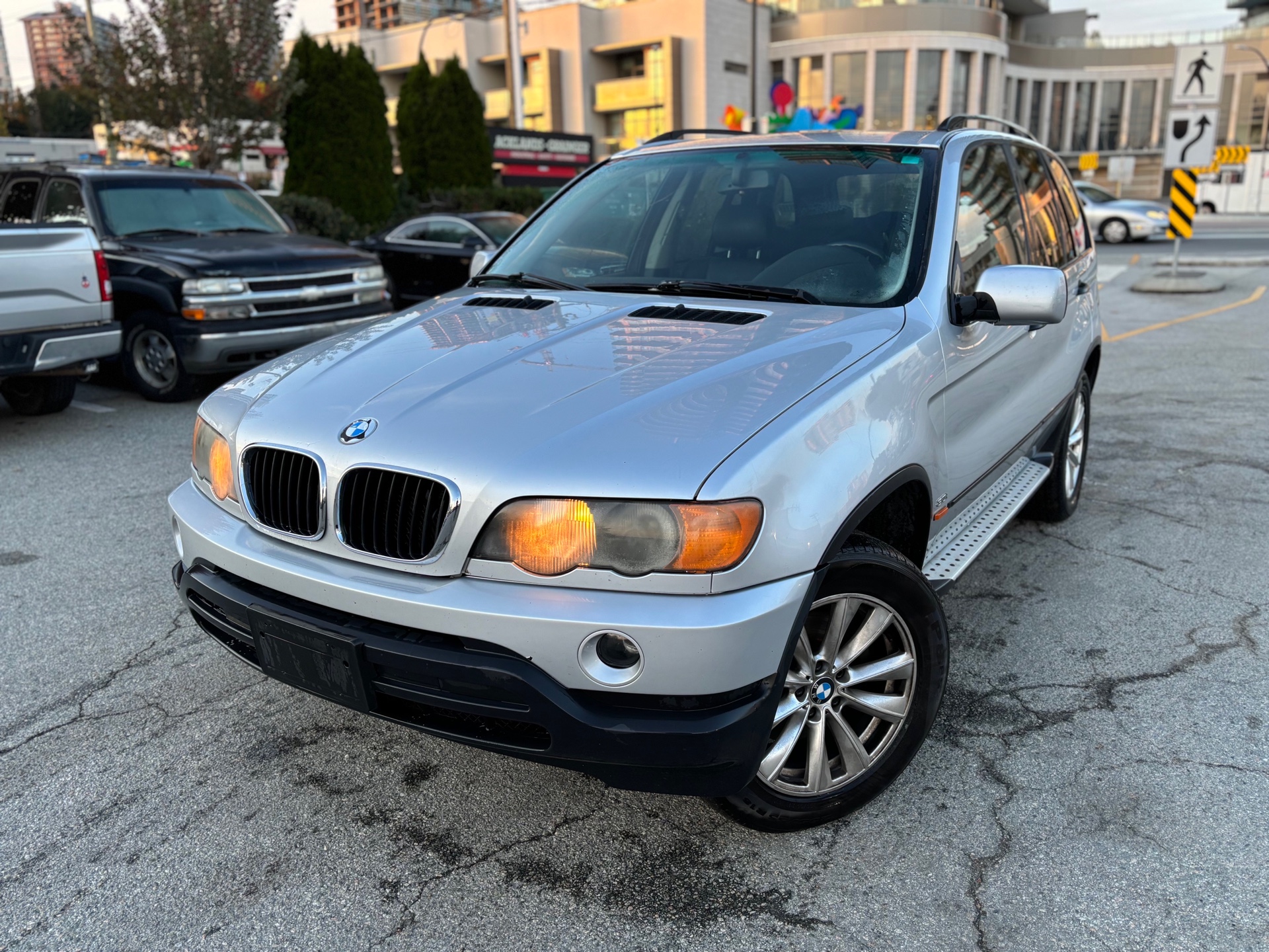 /canwestautoinc/2002-BMW-X5Series-22313400271359485.jpg
