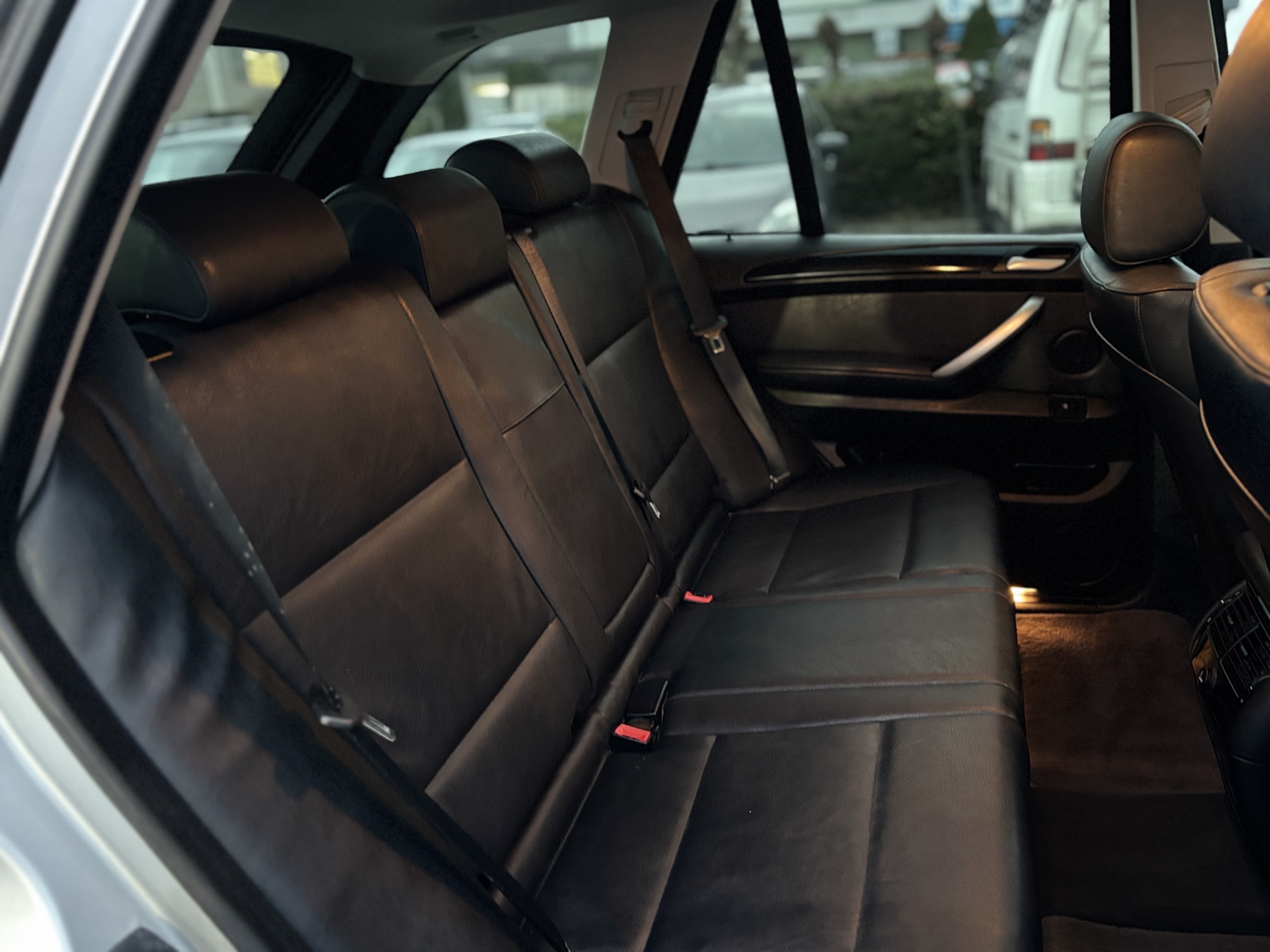 /canwestautoinc/2002-BMW-X5Series-36878084135017475.jpg
