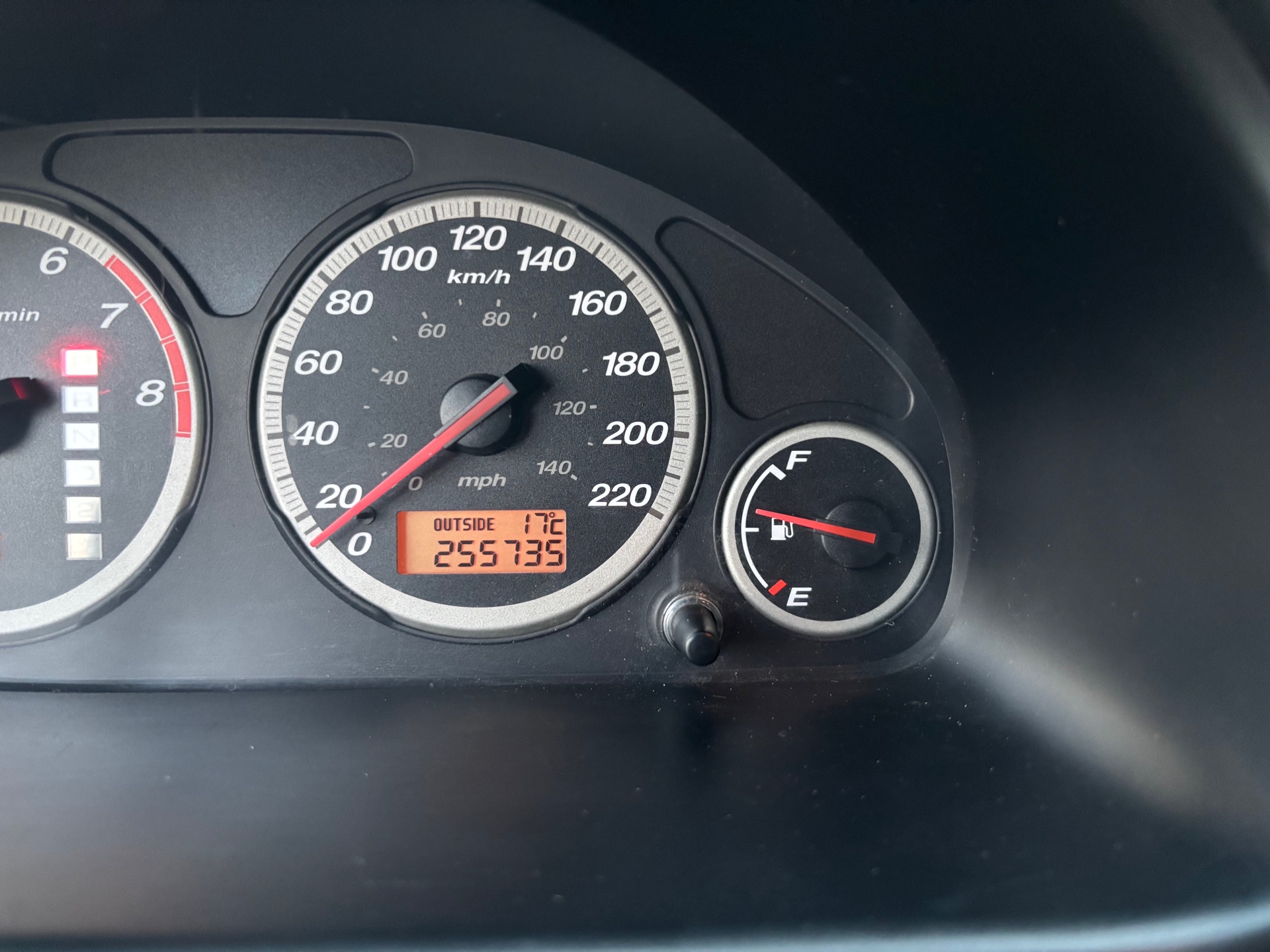/canwestautoinc/2002-Honda-CR-V-1757353892947311.jpg