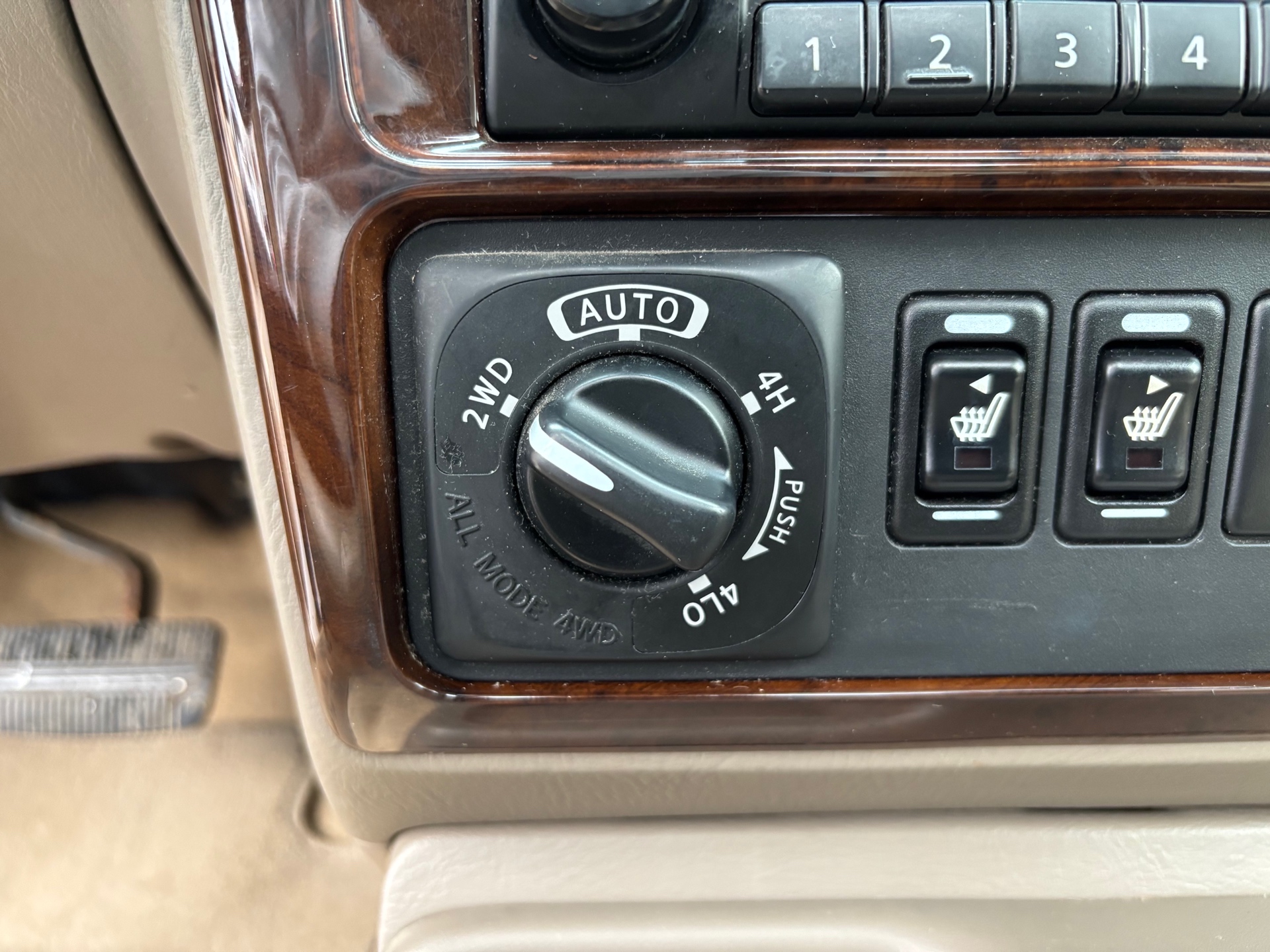 /canwestautoinc/2002-Nissan-Pathfinder-13518547007543114.jpg