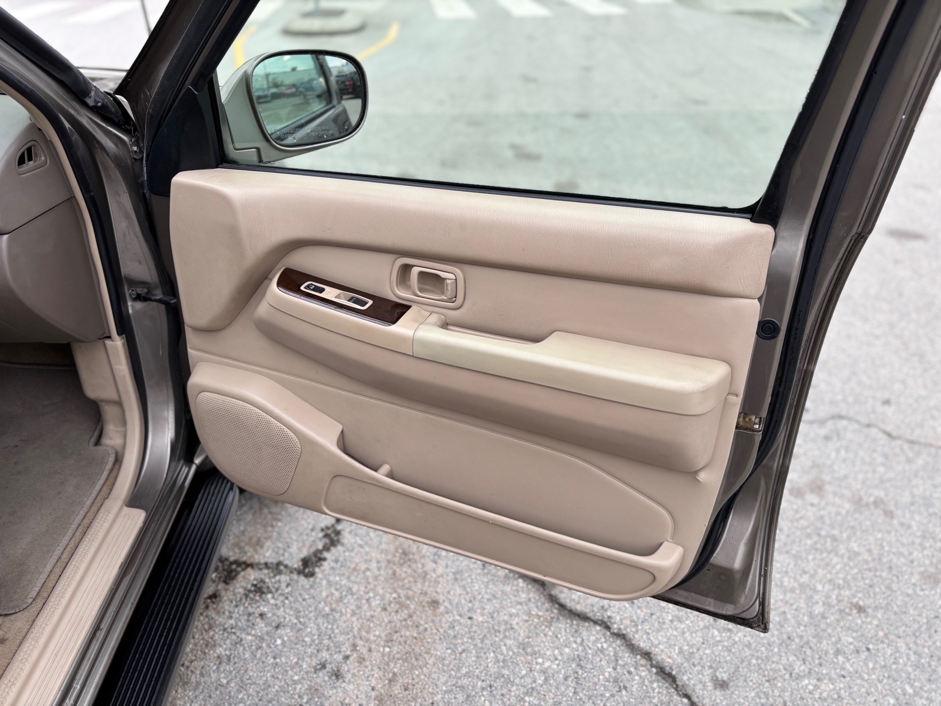 /canwestautoinc/2002-Nissan-Pathfinder-49476879814895924.jpg