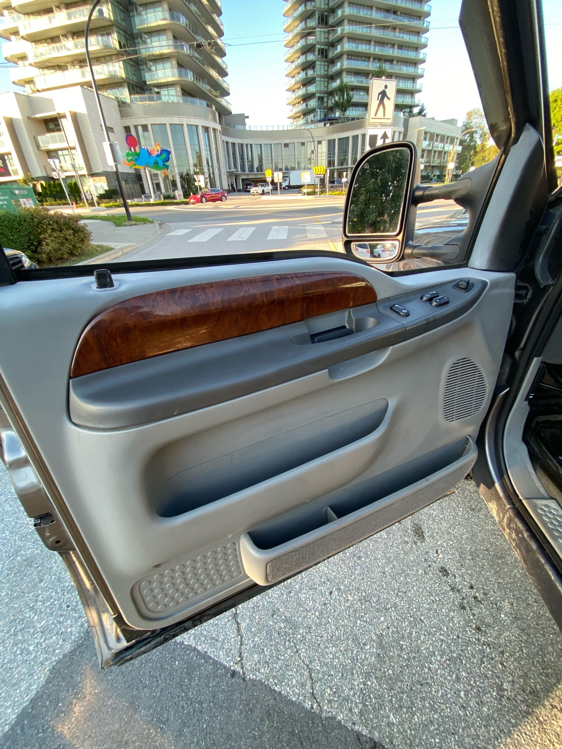 /canwestautoinc/2003-Ford-SuperDuty-15225511664227342.jpg