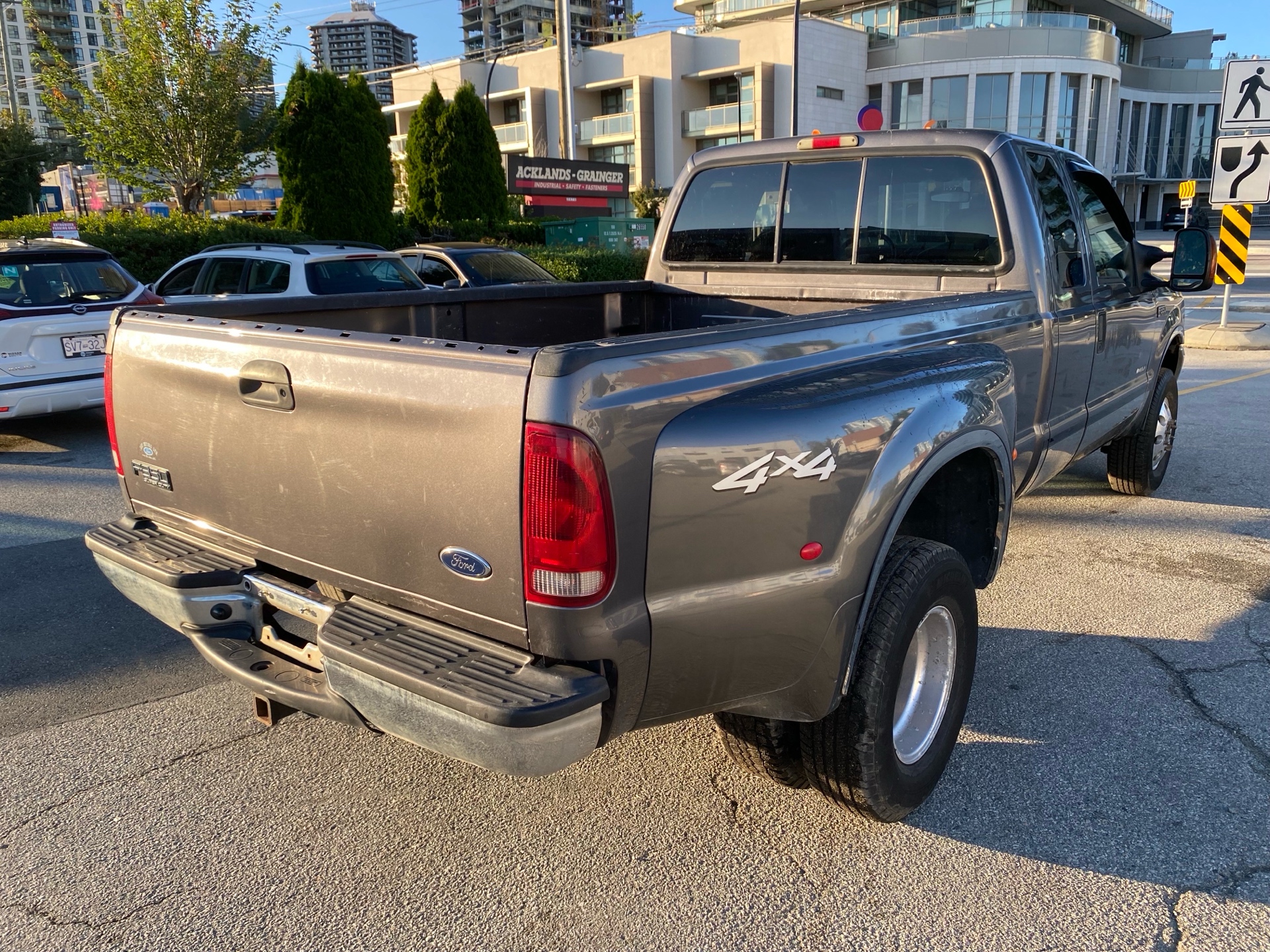 /canwestautoinc/2003-Ford-SuperDuty-2872252624475087.jpg