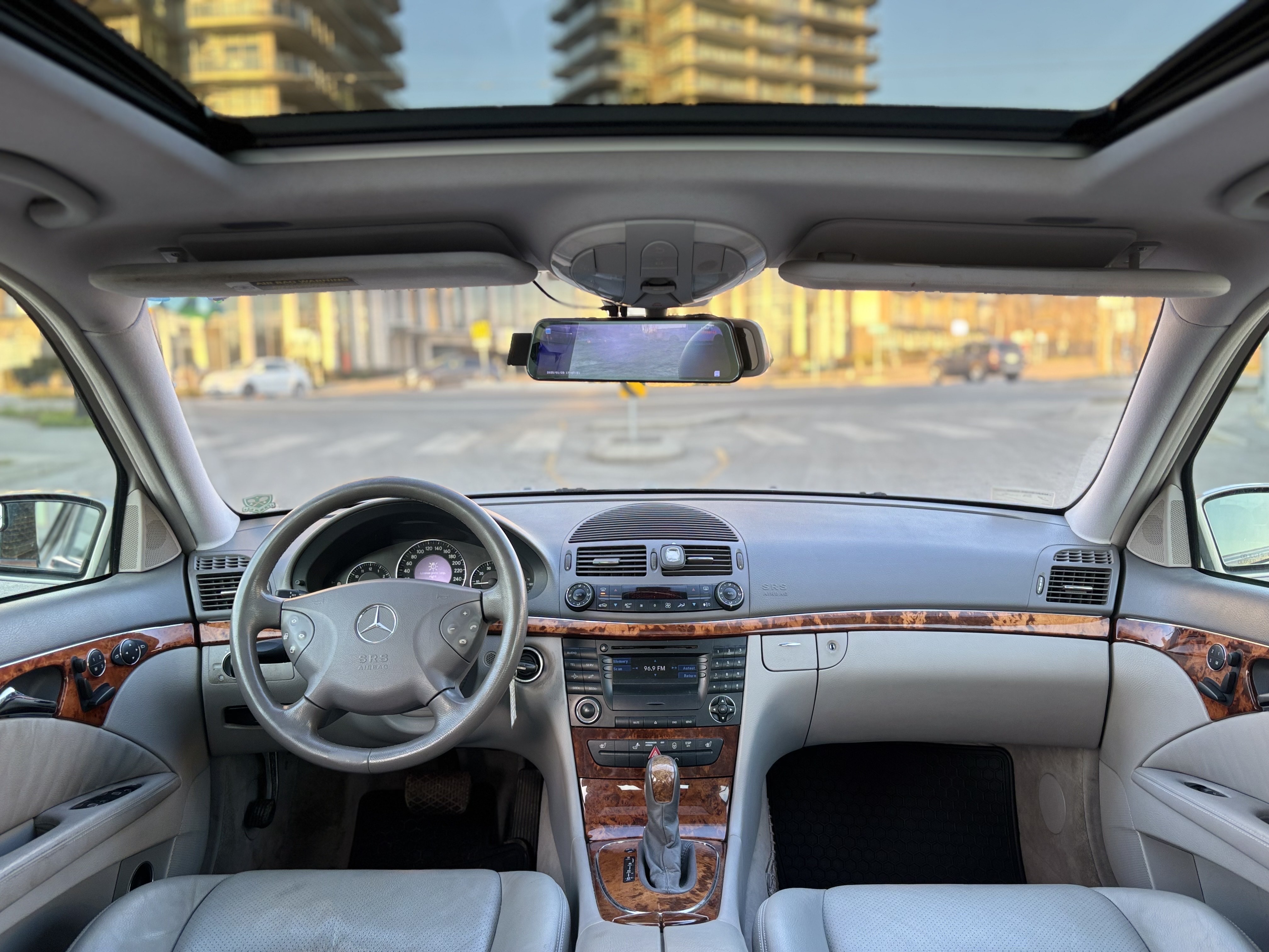 /canwestautoinc/2003-Mercedes-Benz-E-Class-8766276187785114.jpg