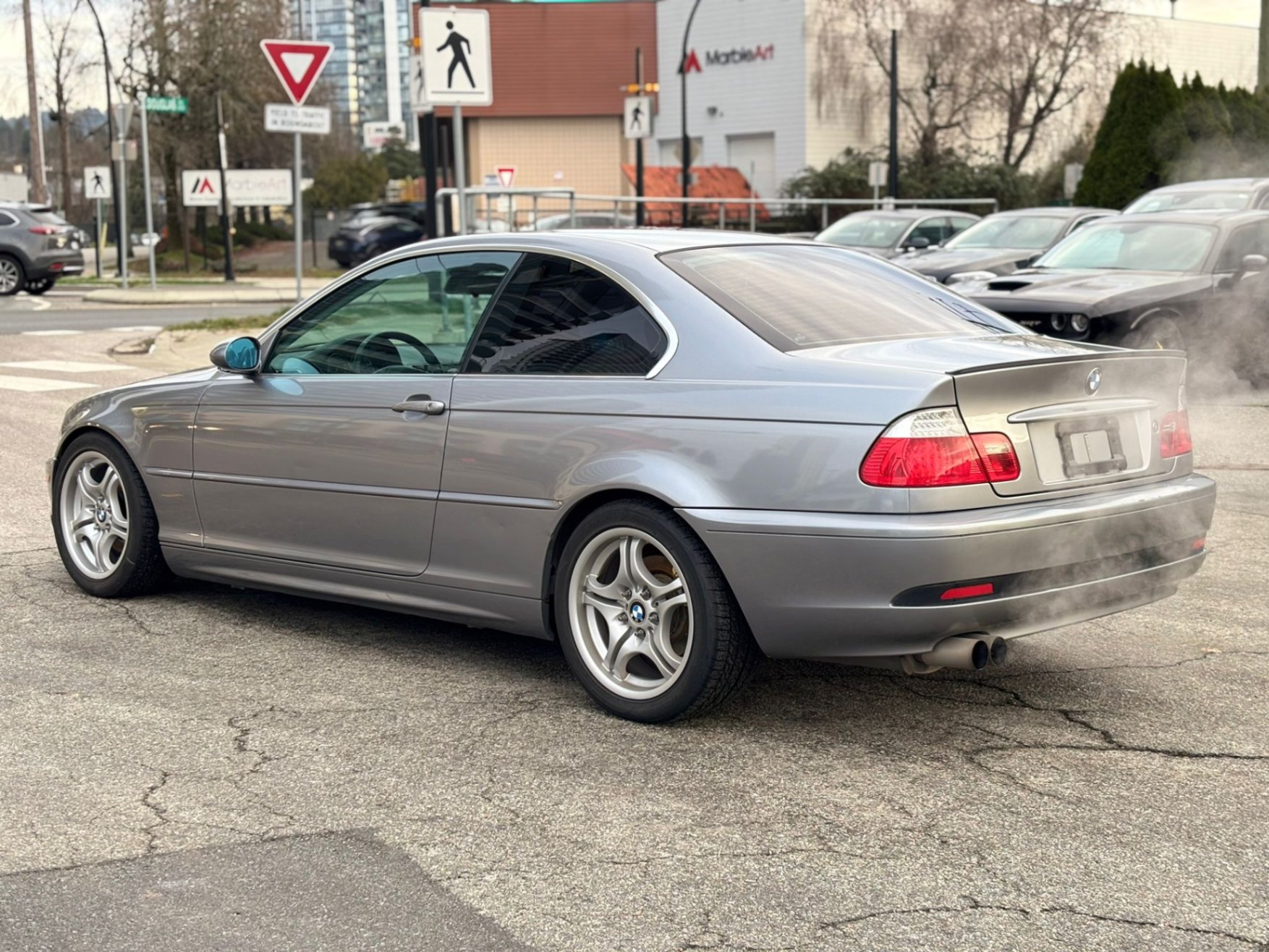 /canwestautoinc/2004-BMW-3-Series-26607209653262065.jpg