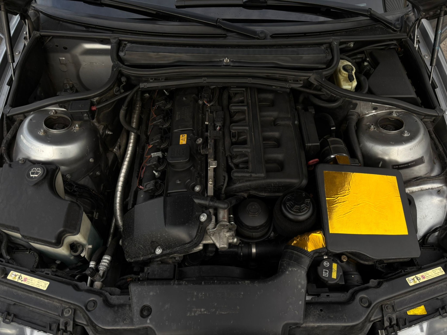 /canwestautoinc/2004-BMW-3-Series-8707154659688903.jpg